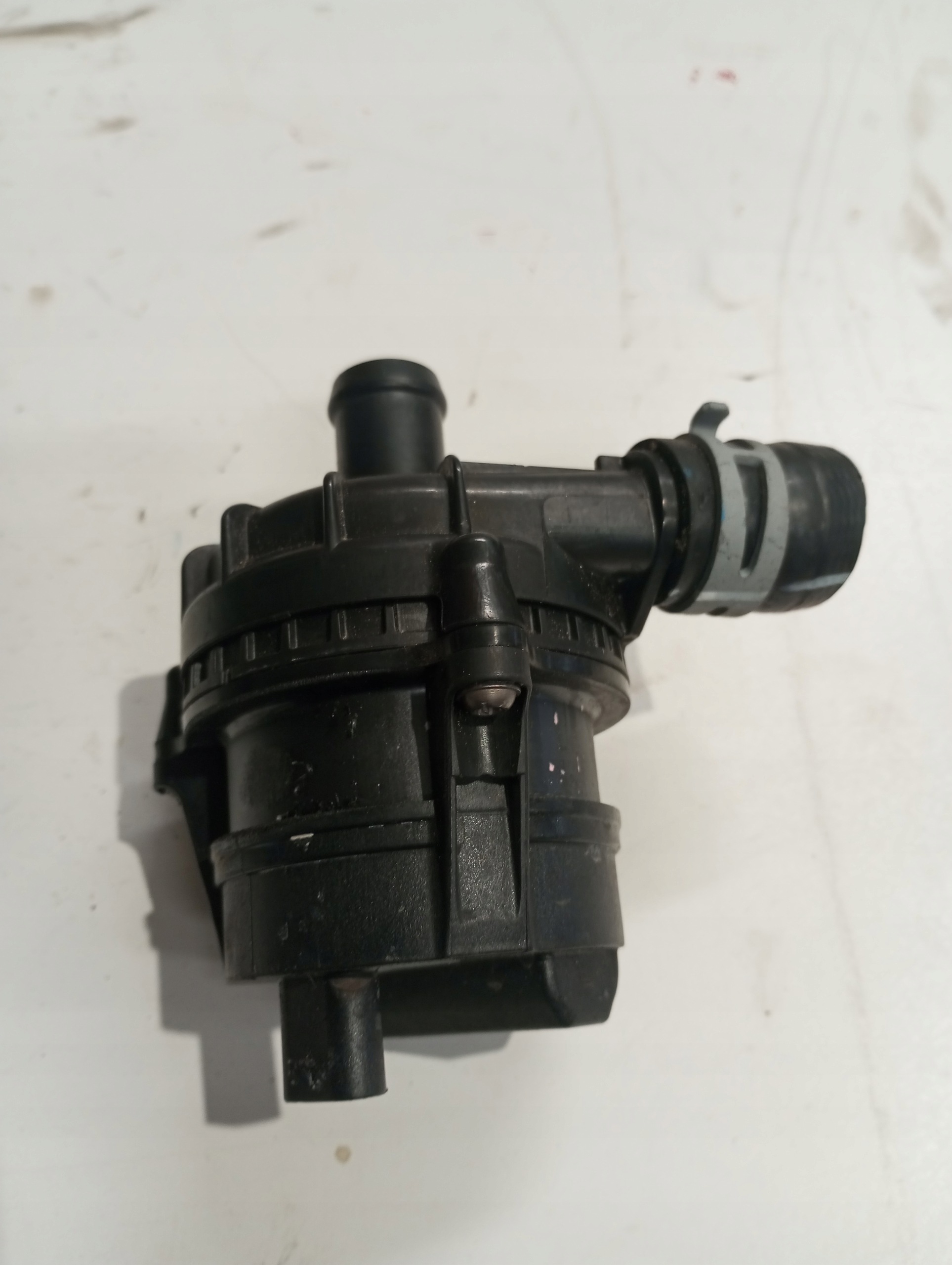 water pump LAND ROVER JAGUAR EPLA-8501-EA