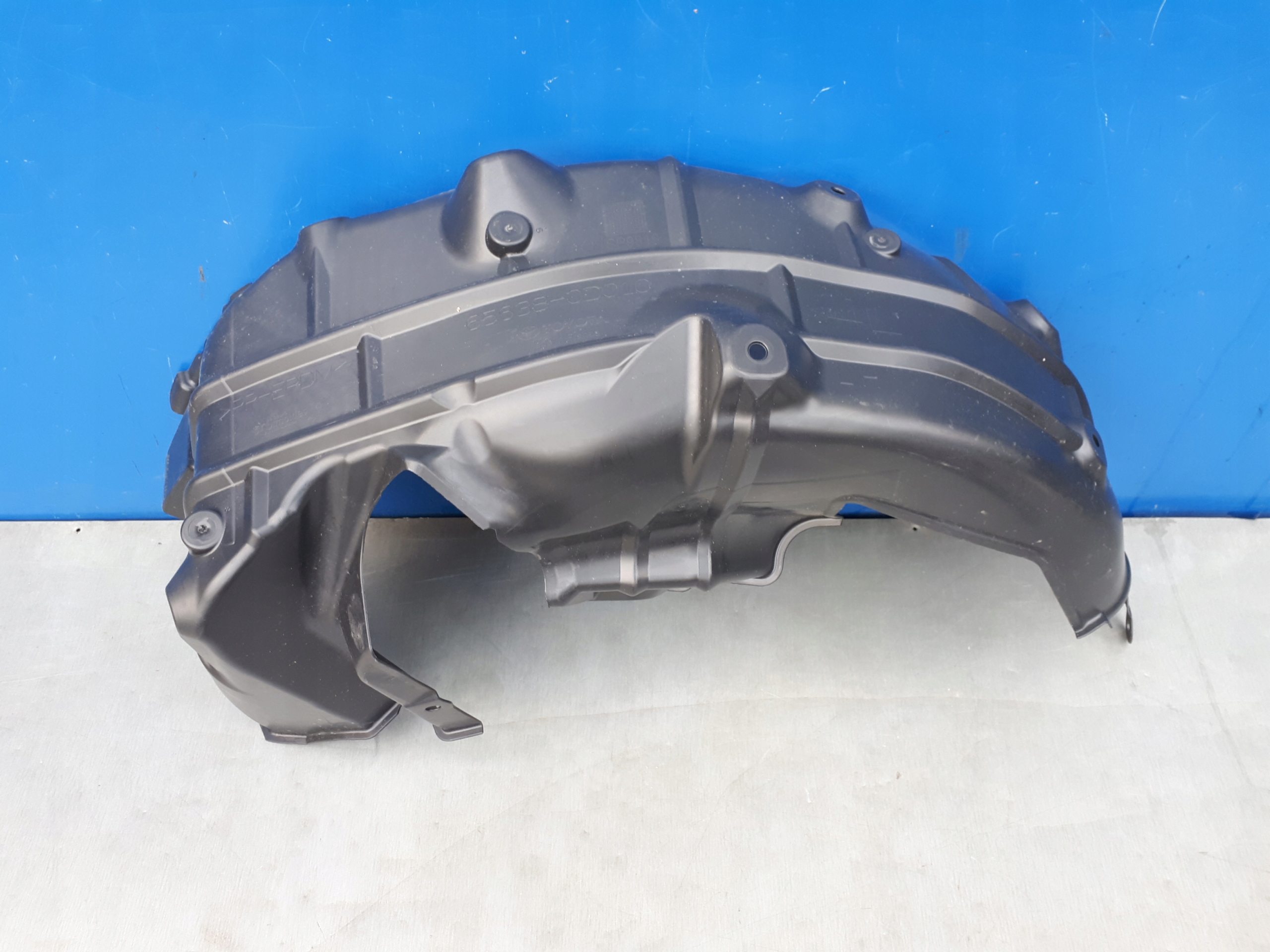 TOYOTA YARIS CROSS 21- 2021- NADKOLE LEWE TYLNE Wersja Europejska