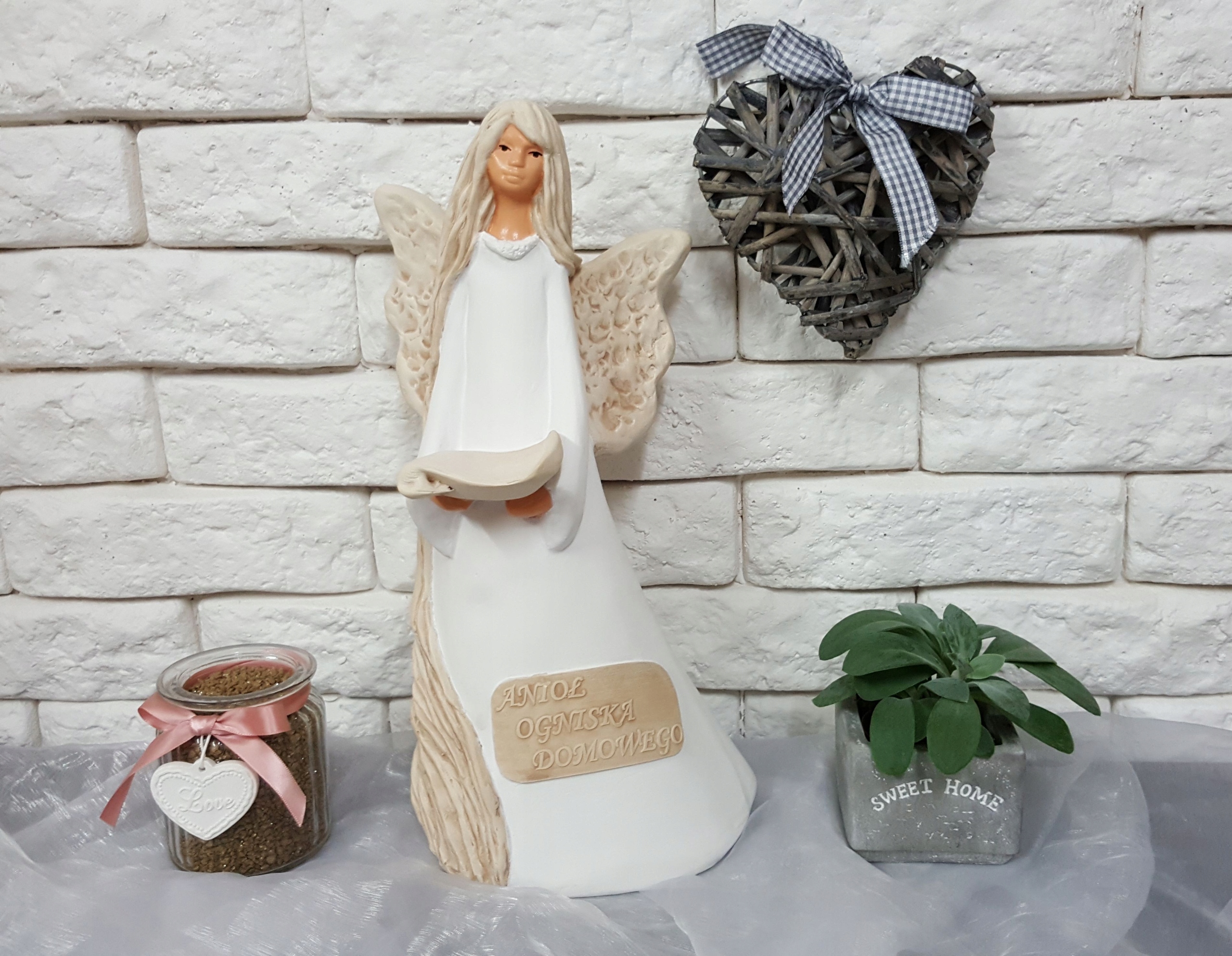 Figurka anioł aniołek dekoracja prezent upominek Wysokość produktu 38 cm