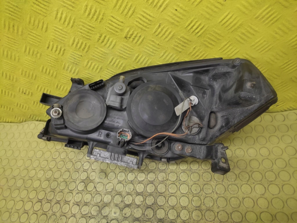 NISSAN PRIMERA P12 REFLEKTOR light right front 1EJ23801102