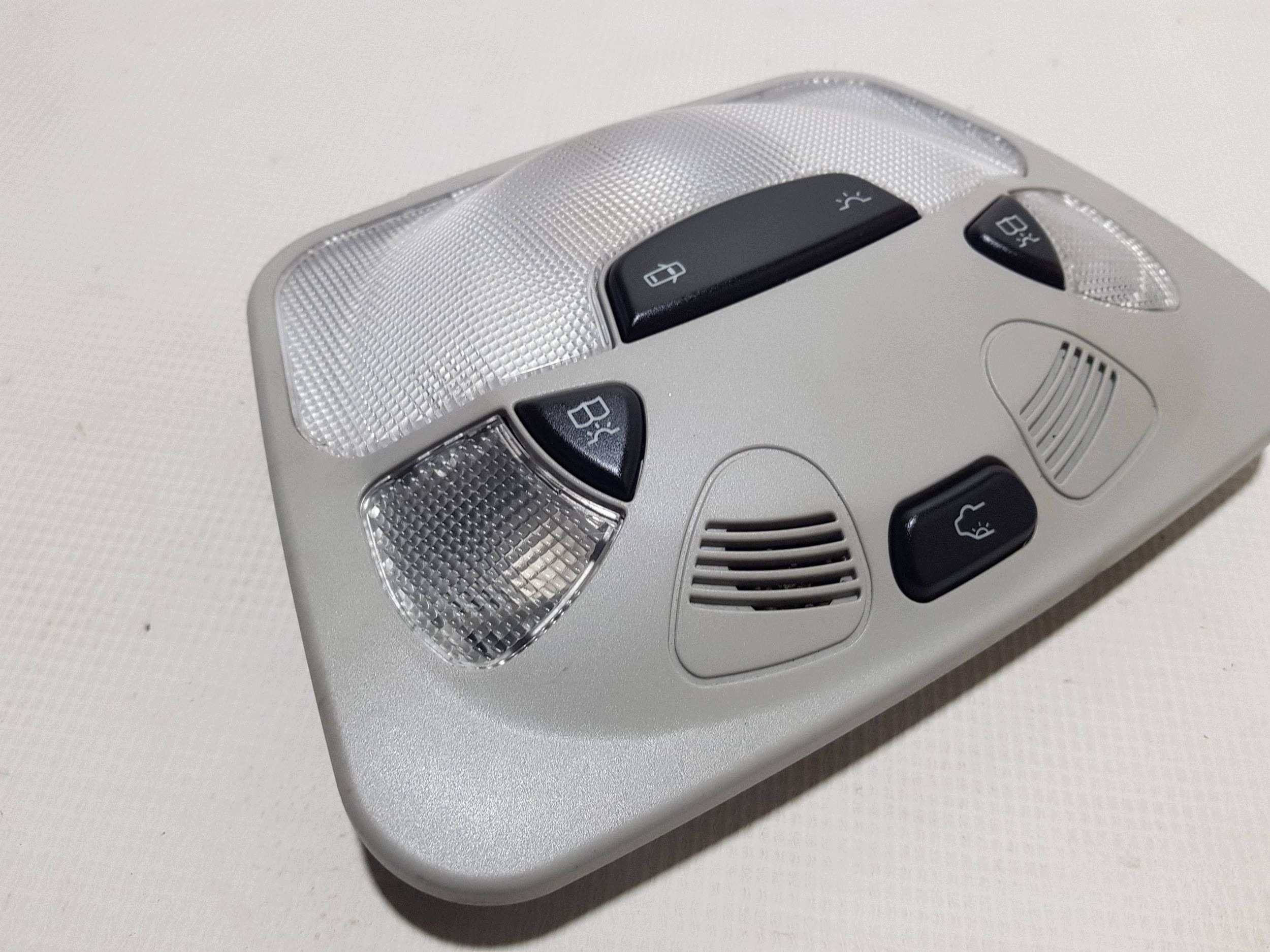 light lighting cabs MERCEDES CLK W209 W203 A2038204601
