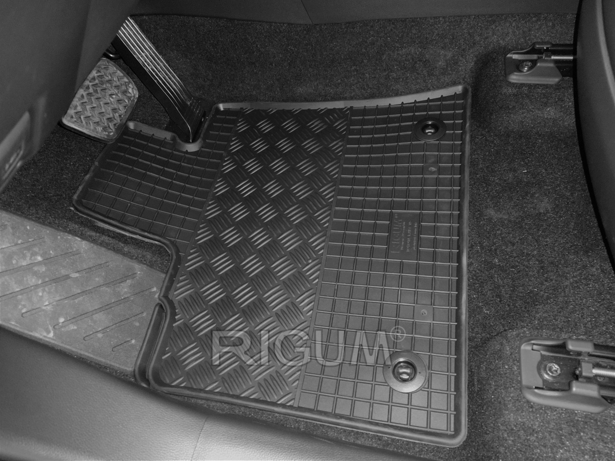 Zestaw dywaników do TOYOTA RAV4 Hybrid od 2019 Kolor czarny