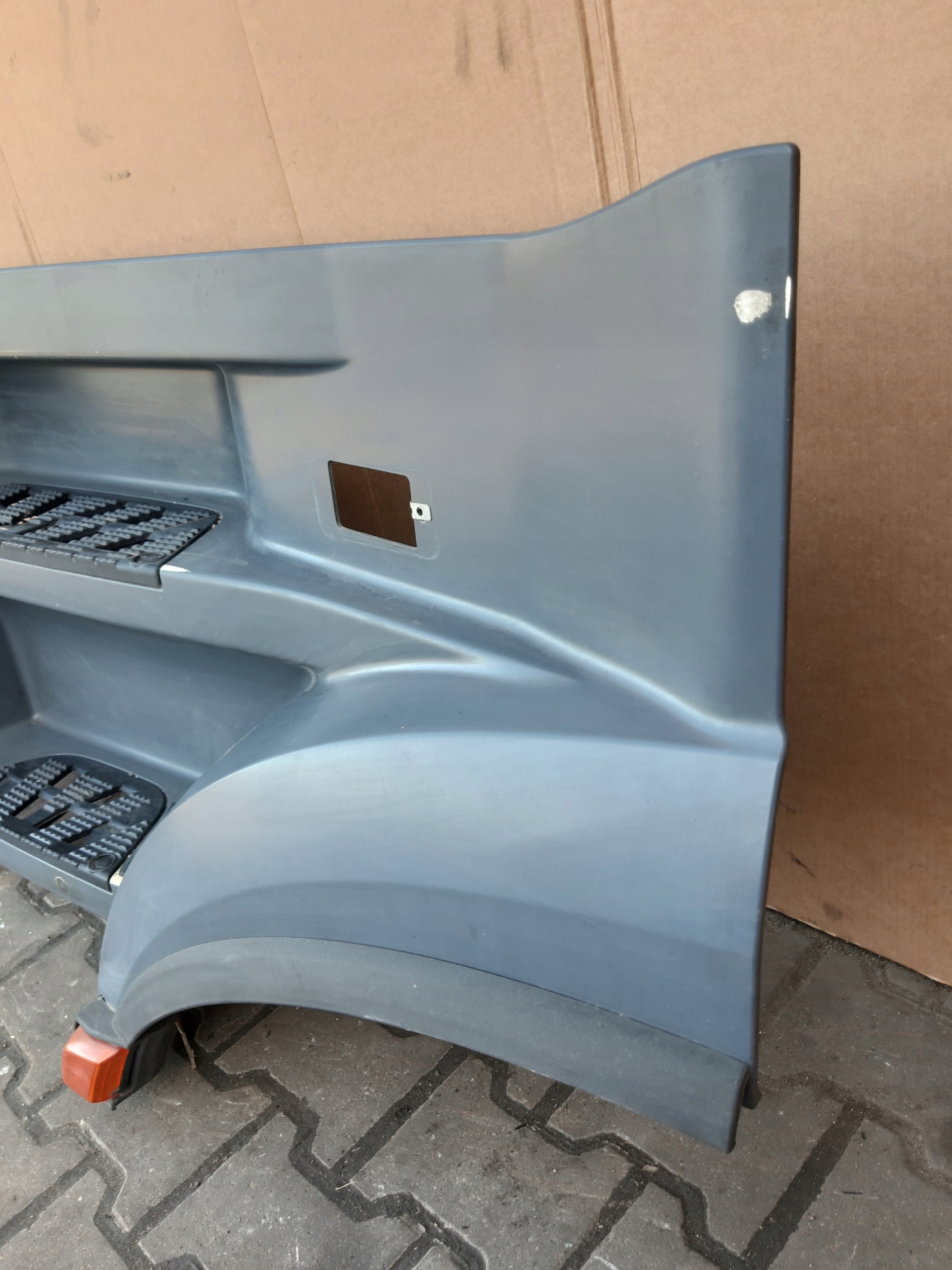 Mercedes Actros MP4 Stopien Stopnica left 9606664603