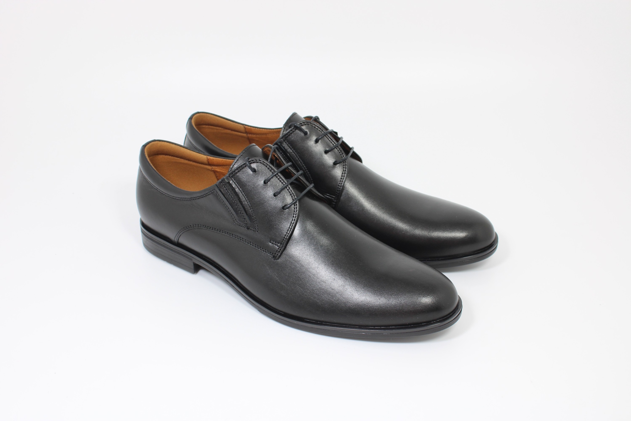 Klasické černé pánské společenské kožené polobotky Conhpol 6845 r44