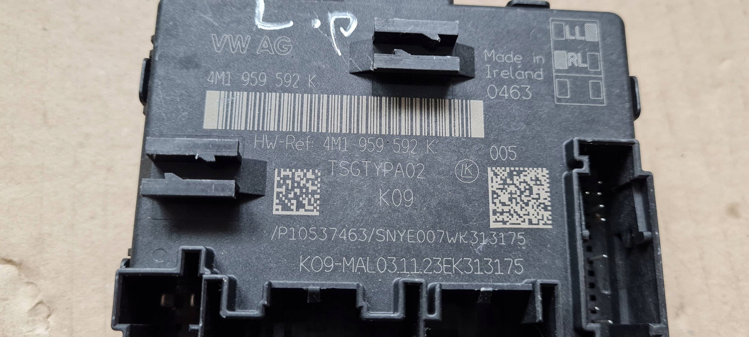 SQ8 4M RSQ8 Q8 module control unit door front 4M1959592K