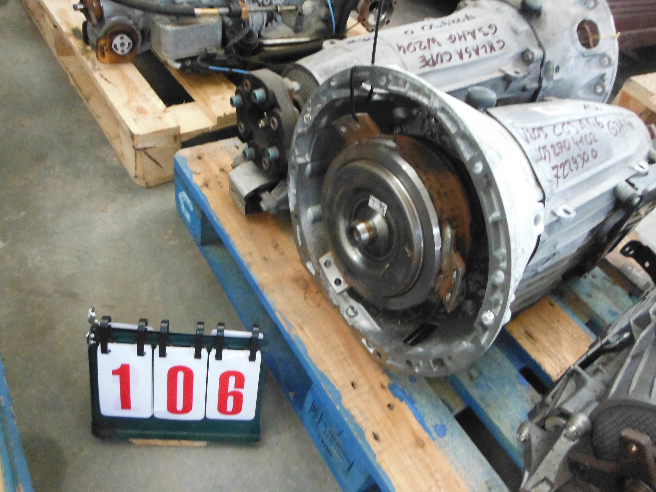gearbox MERCEDES W205 C63 6.3 AMG 2052704102