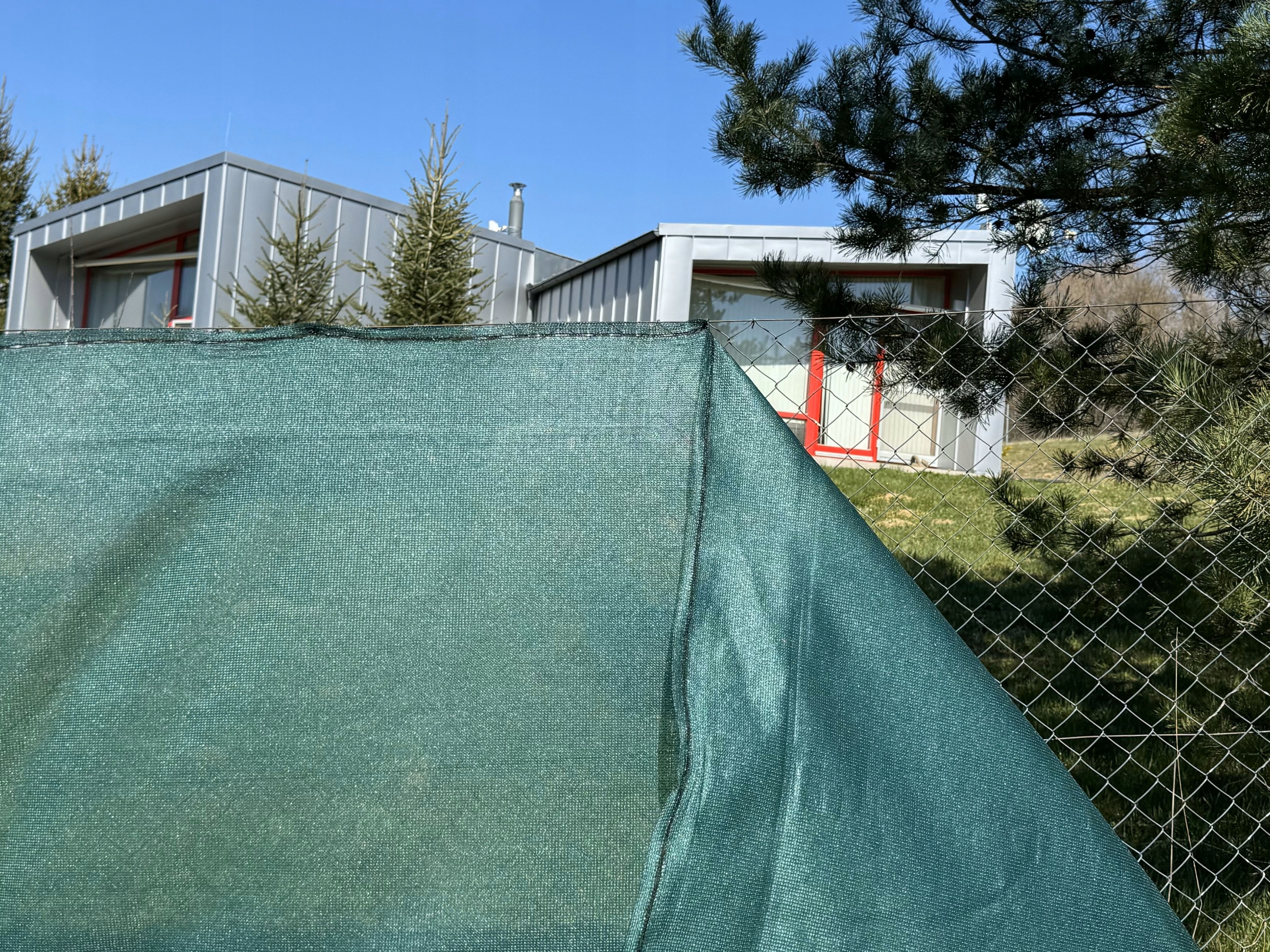 Sítě stínící na plot PloteS 150 stínivost 90%, zelená, 1,8x20m