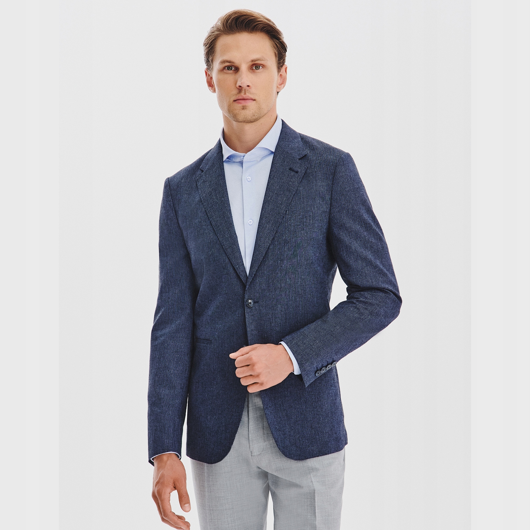 Tmavě modrá sako s pruhovaným vzorem a lnem Pako Lorente vel