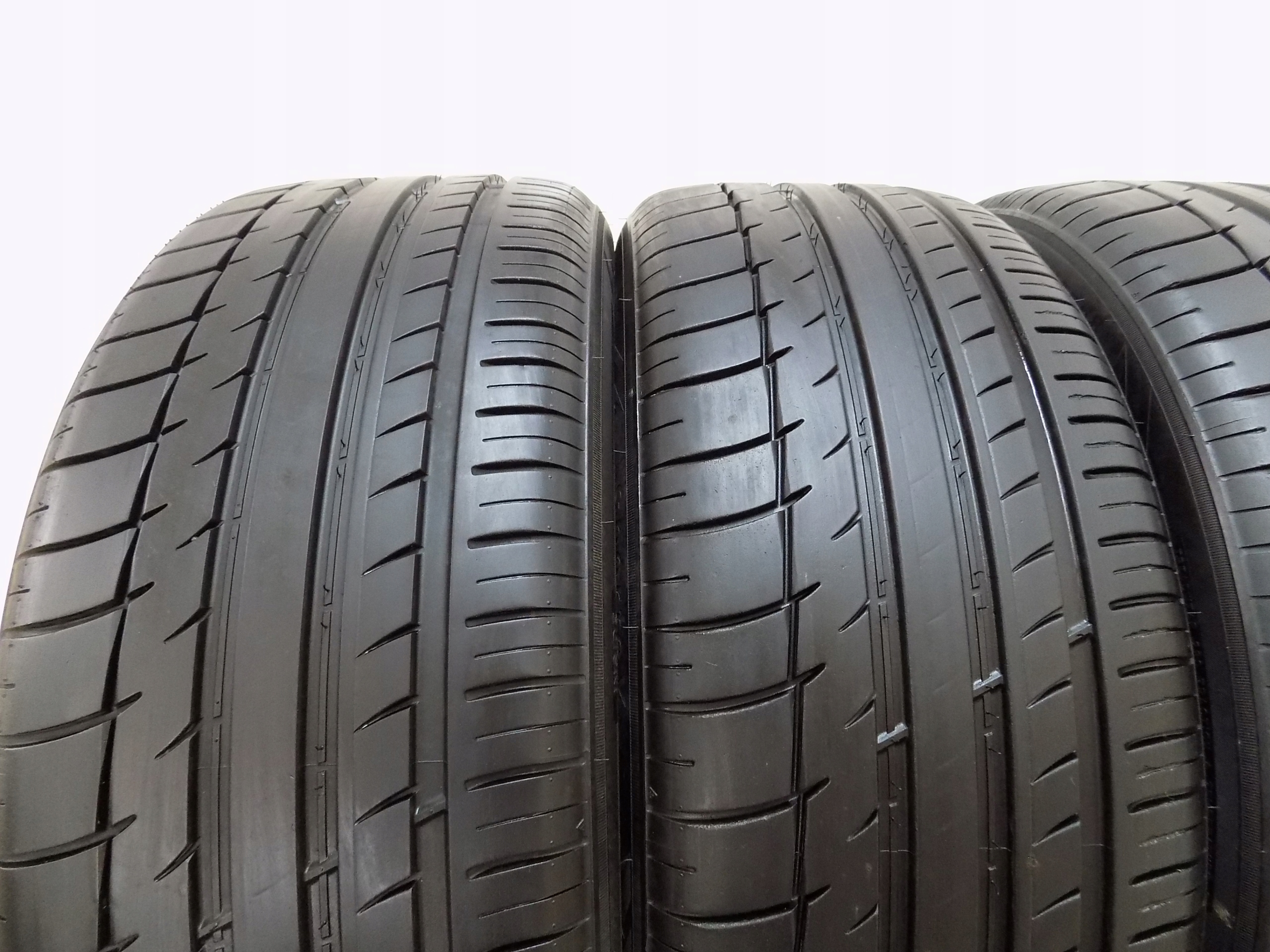 4x Triangle SporteX TH201 245 / 45R20_F-НДС