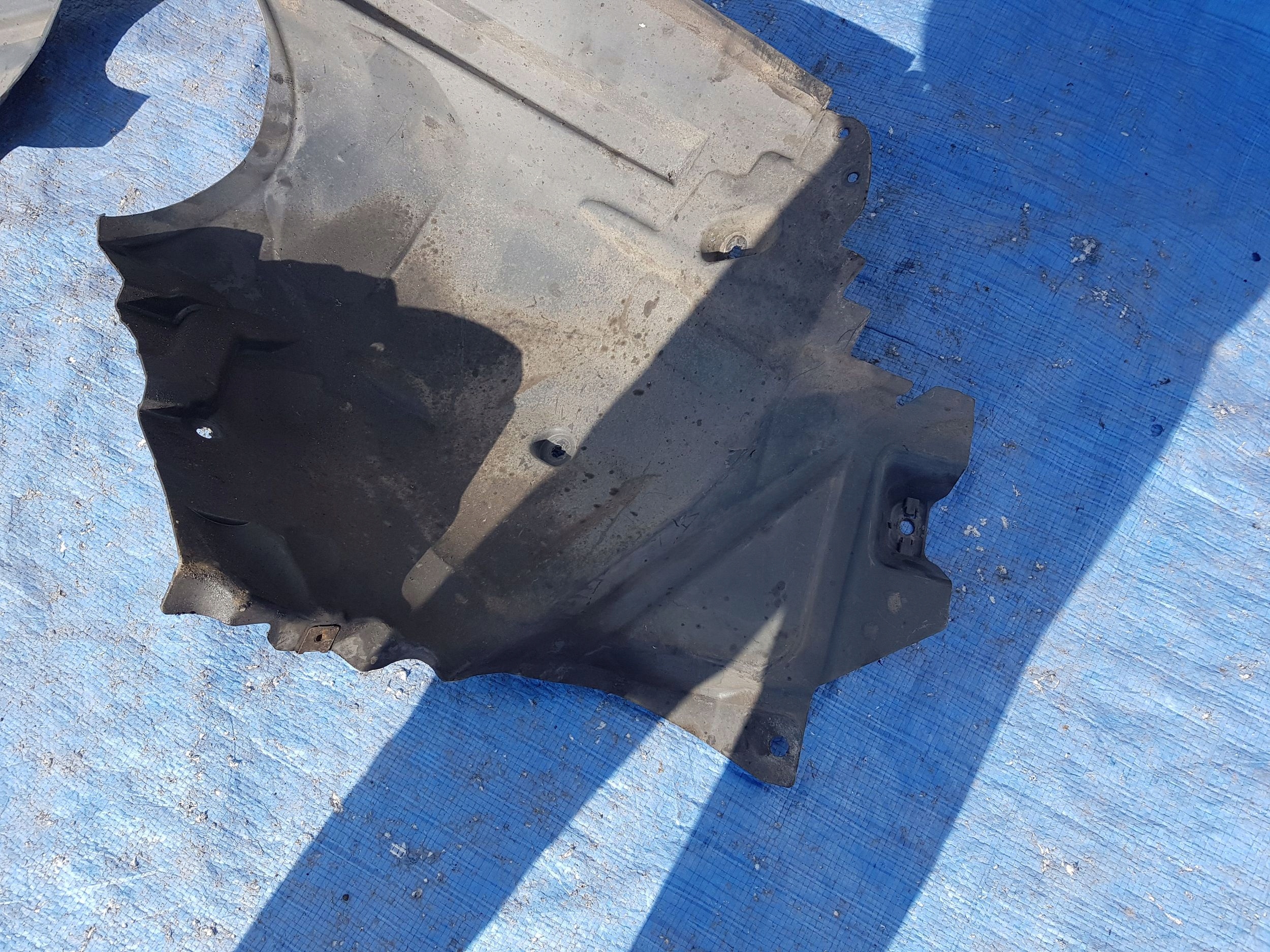 mudguard front front left Mercedes CLS C218 X218 W218