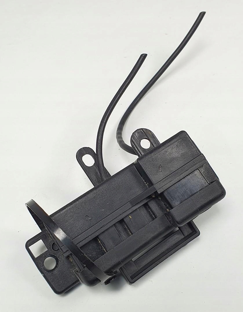 Диагностический разъем MERCEDES W124 1265459740