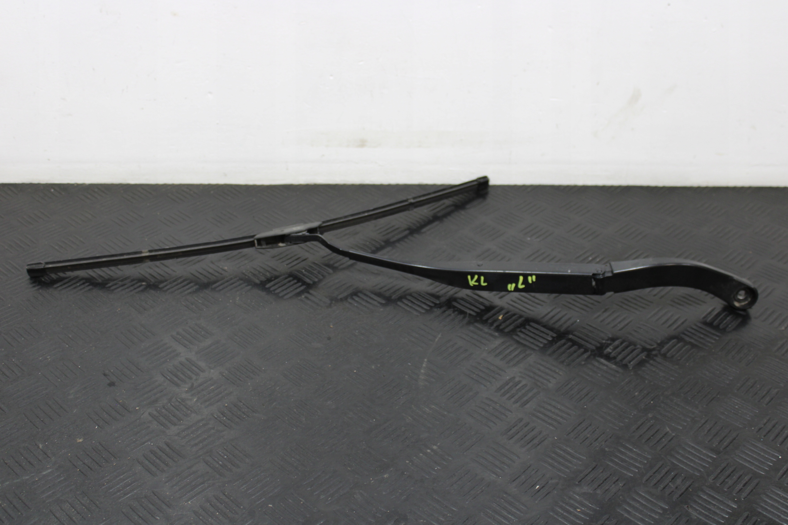 wiper arm wiper left JEEP CHEROKEE KL