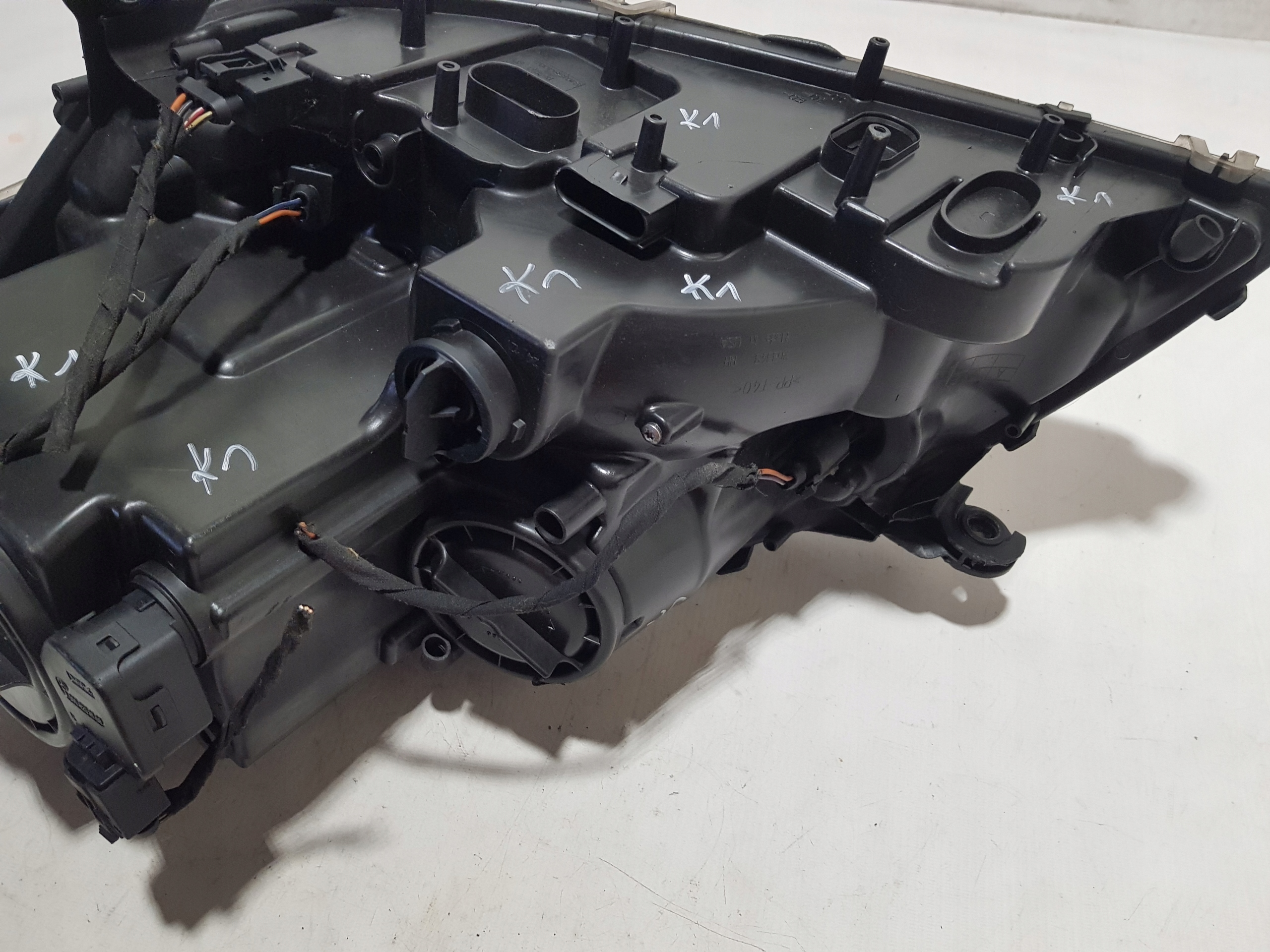 MERCEDES ML W164 light right front UK H7