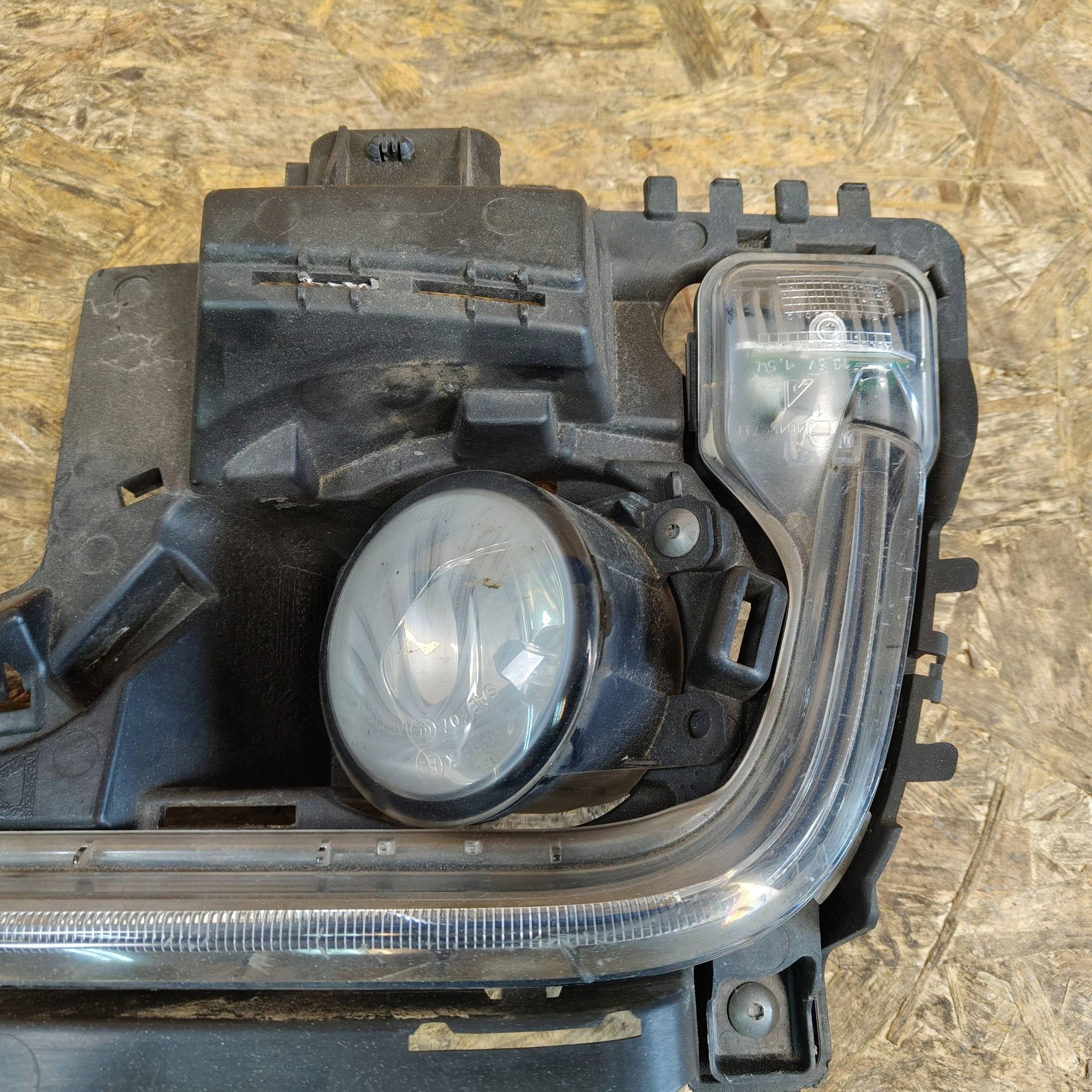 daytime running lights front side right Citroen DS4 9688549280