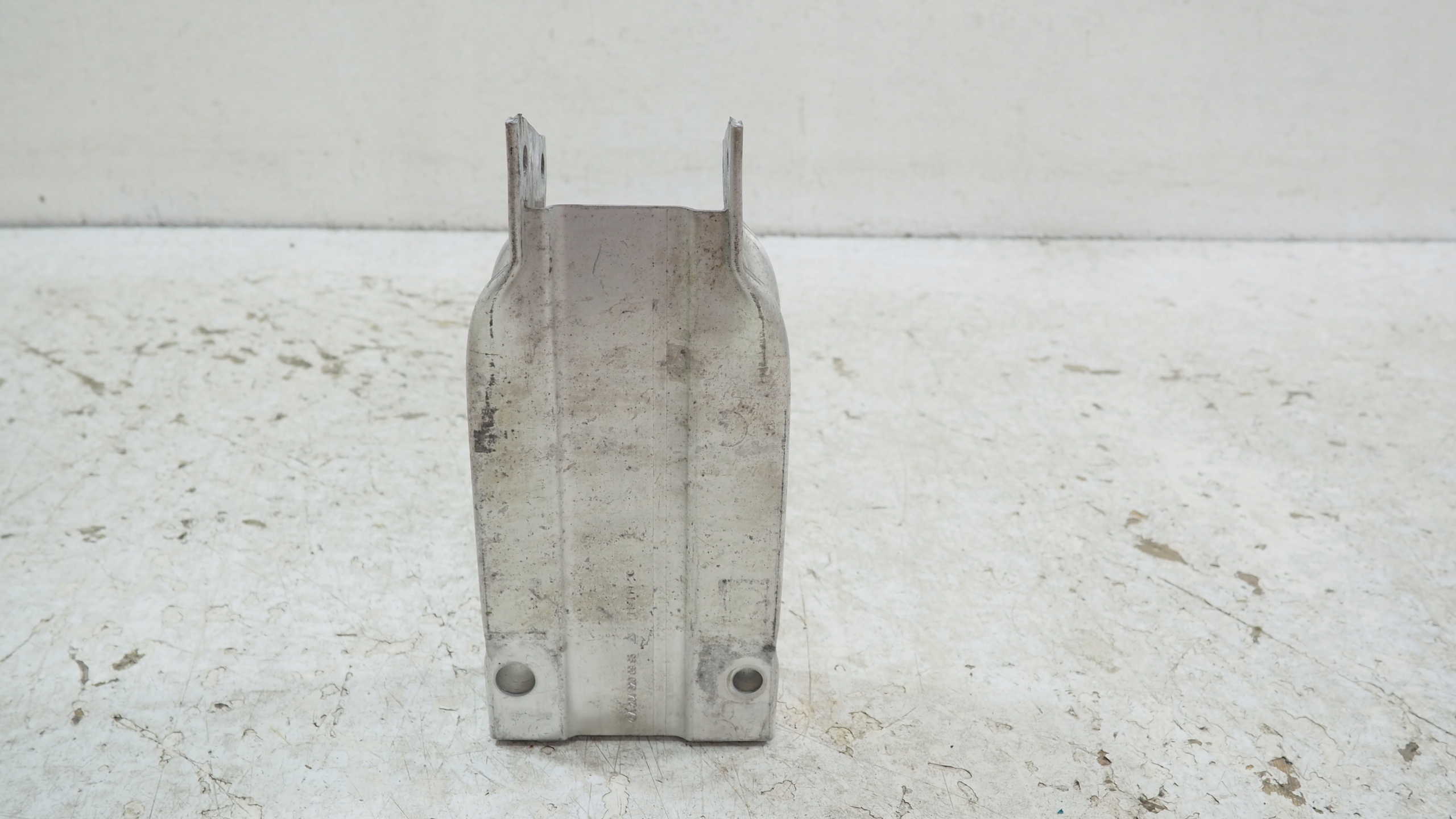 Mercedes C Klasa W204 beam tips right front A2046200995