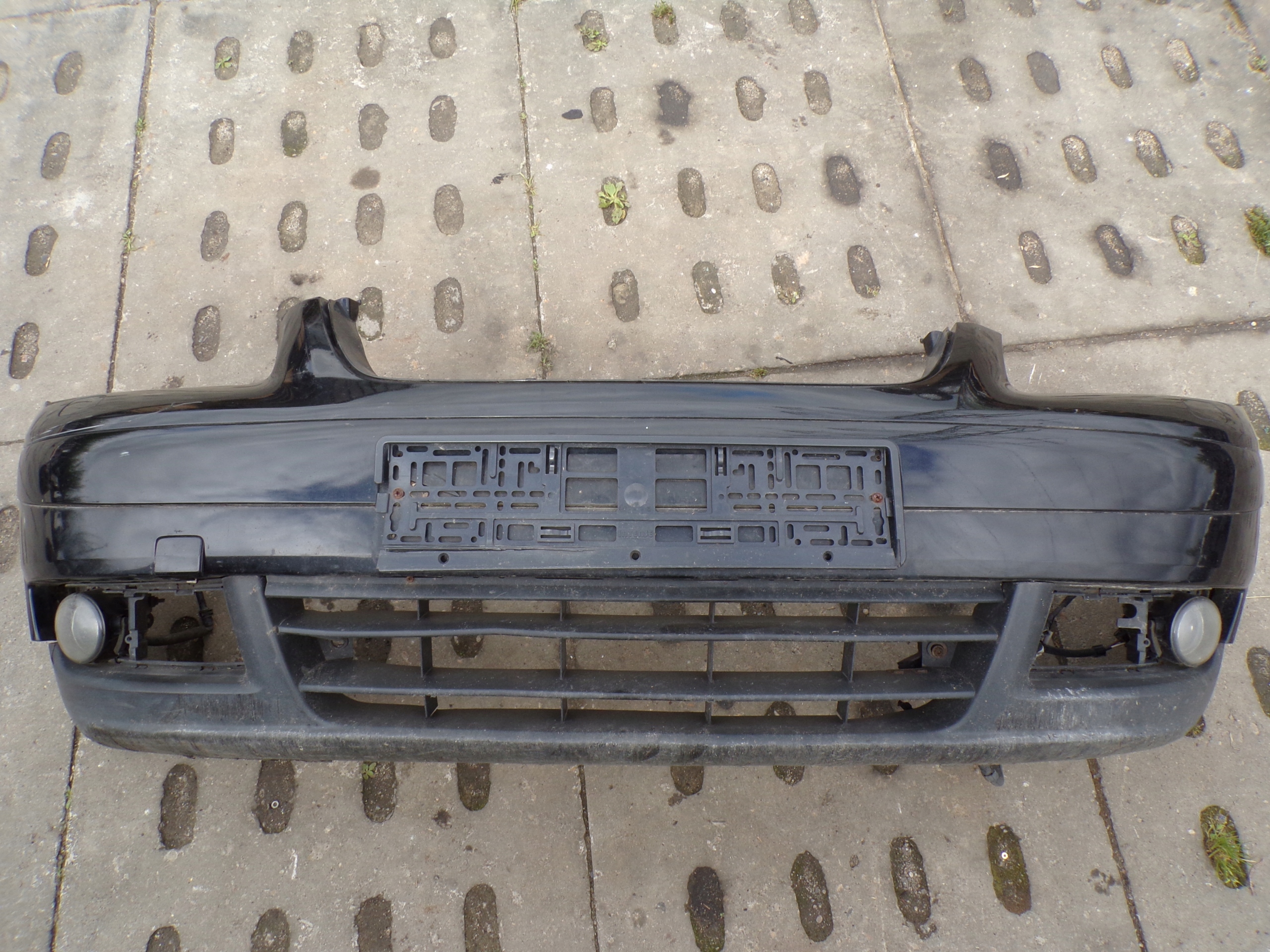 front bumper front VOLKSWAGEN TOURAN 1 and washers