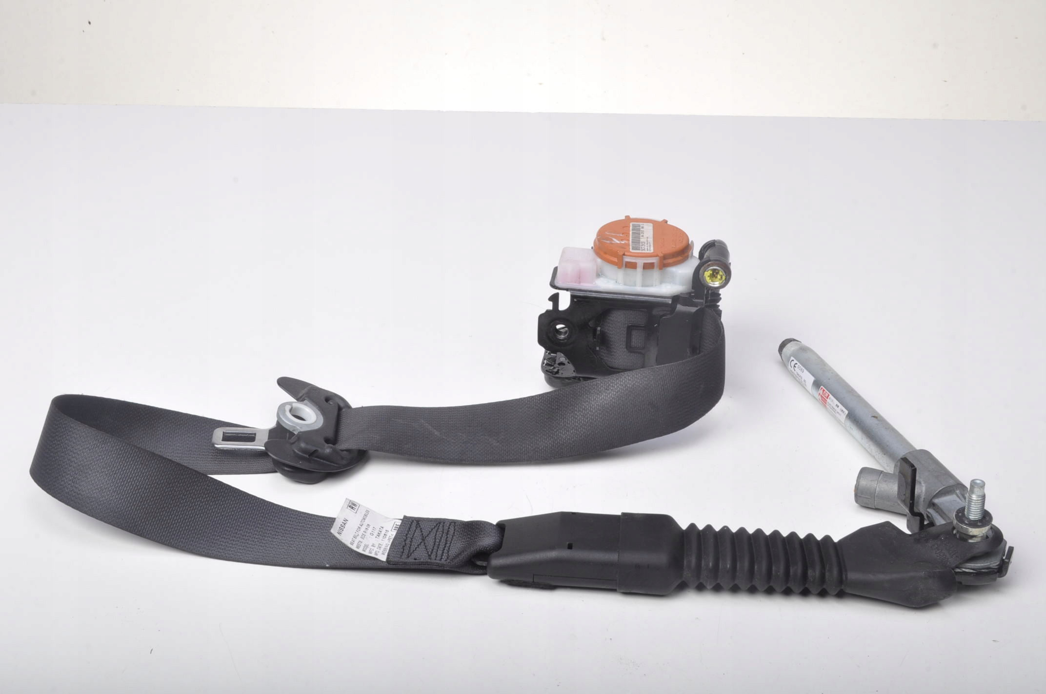 868844EA2A - QASHQAI II J11 ремінь безпеки Правий передній опис