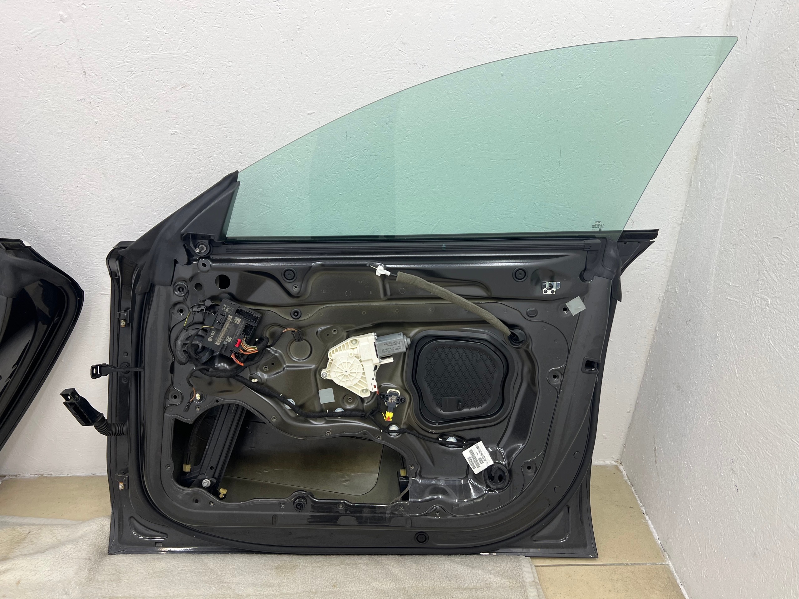AUDI A7 C7 4G8 door right right front colour: LX7U nice complete EUROPA
