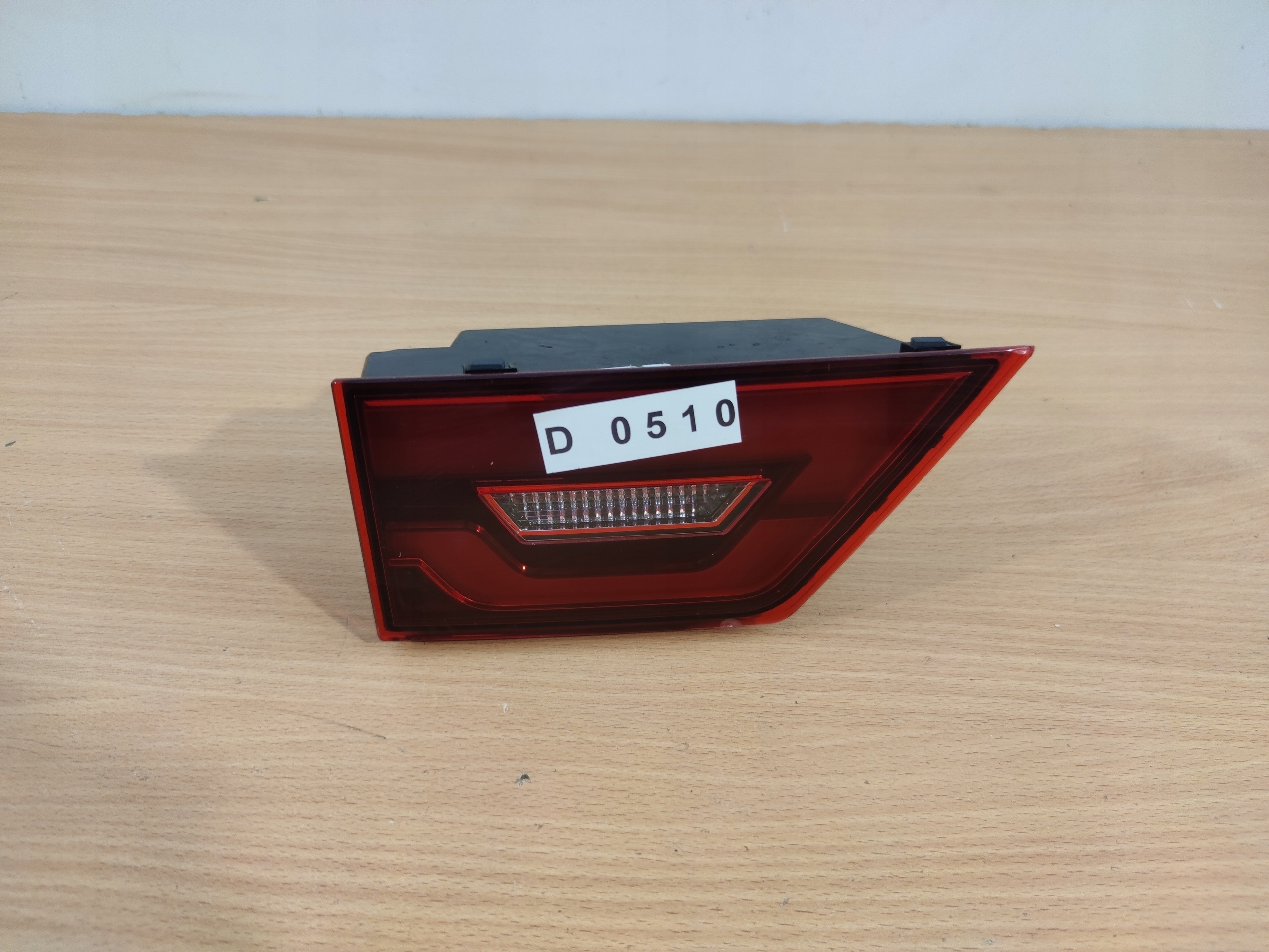 JAGUAR E-PACE right light to the bonnet rear part LED bonnet
