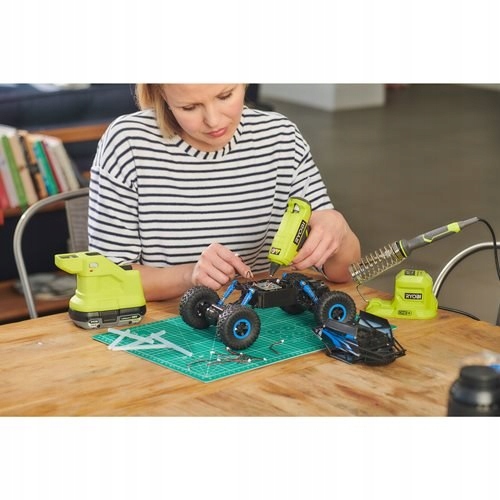 AKUMULATOROWY PISTOLET DO KLEJENIA RGLM18-0 18V 0*AH ONE+ Marka Ryobi