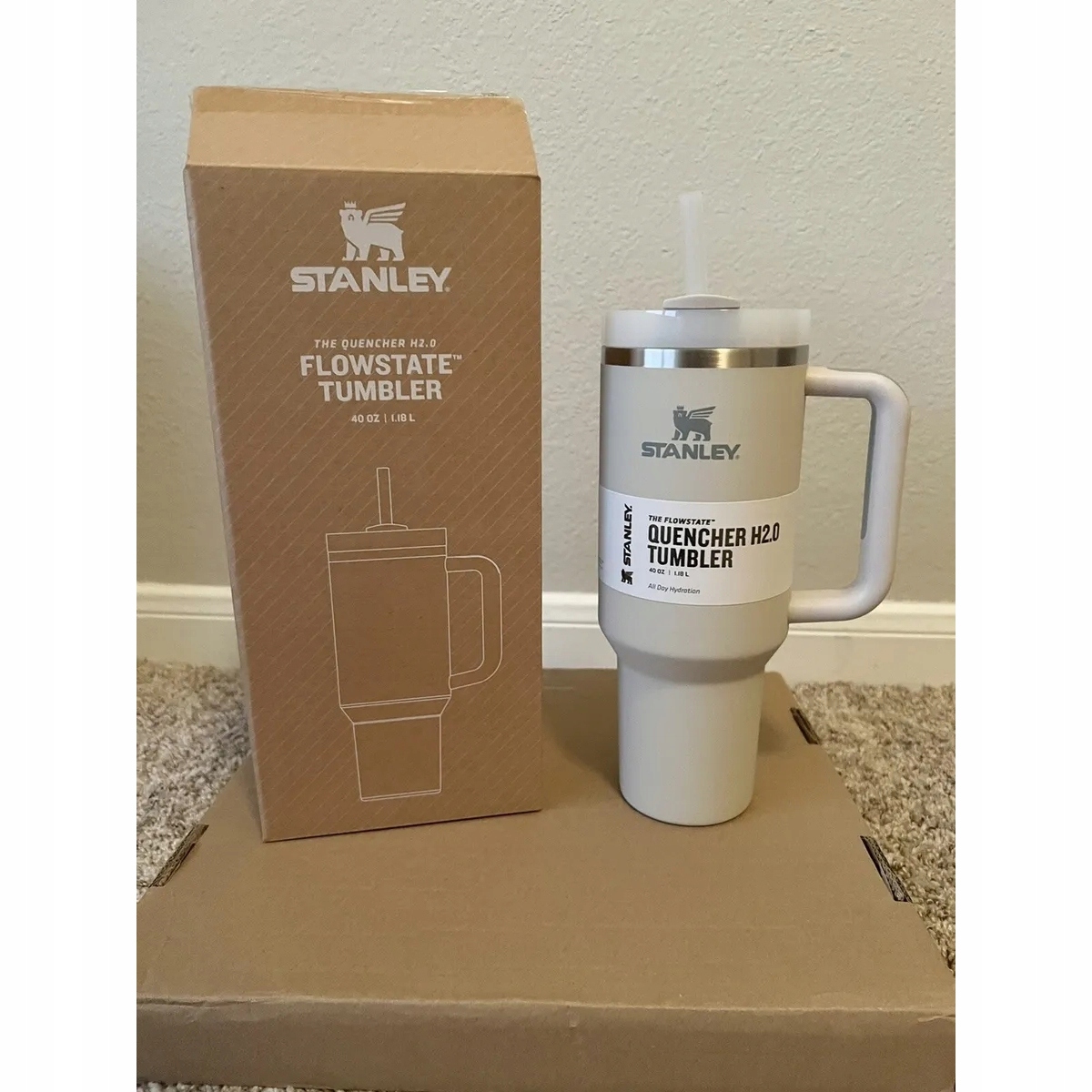 KUBEK TERMICZNY ZE SŁOMKĄ I USTNIKIEM TERMOS DO SAMOCHODU 40OZ Marka bez marki