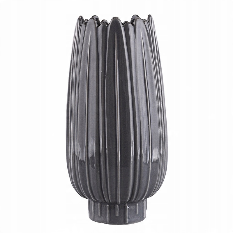 

Wazon Na Kwiaty Glamour Szary 19CM