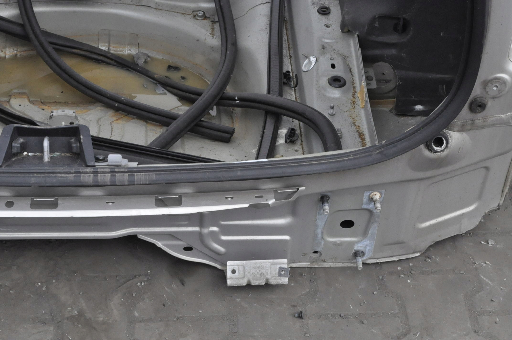 VOLVO XC90 II PAS TYŁ TYLNY WANNA Typ samochodu Samochody osobowe