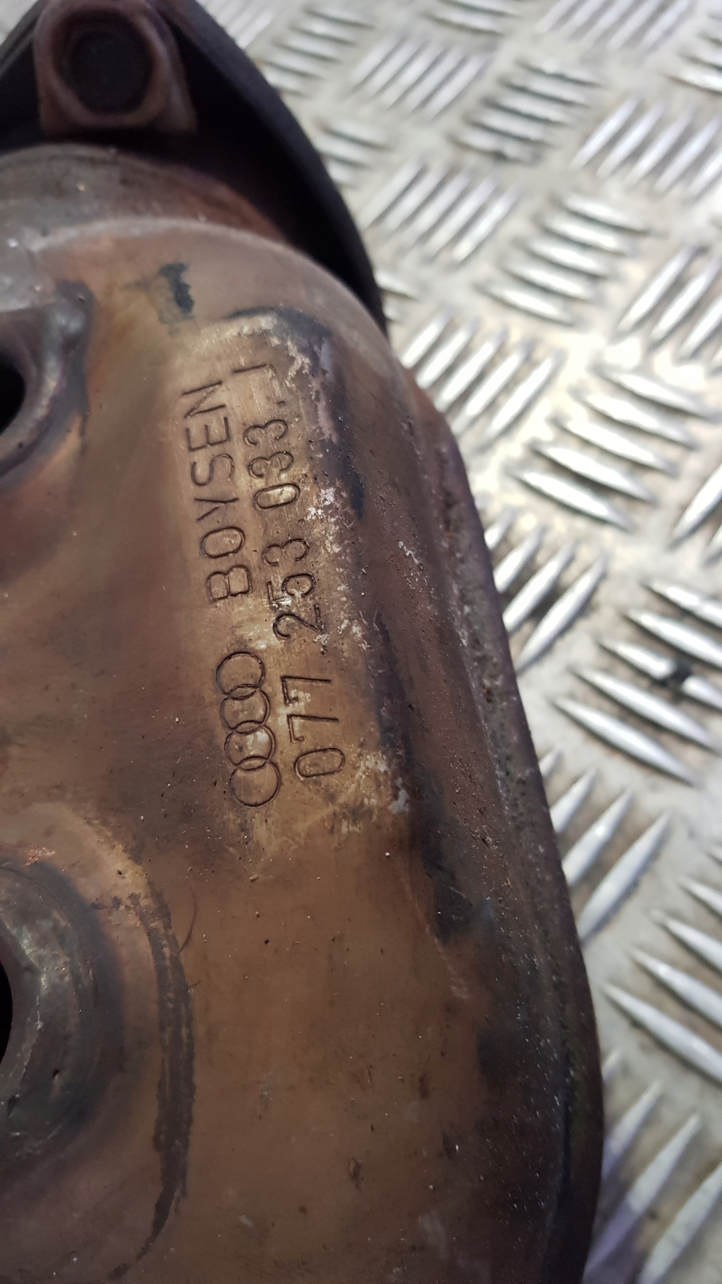 AUDI A6 C5 A8 D2 4.2 ispušna grana 077253033J