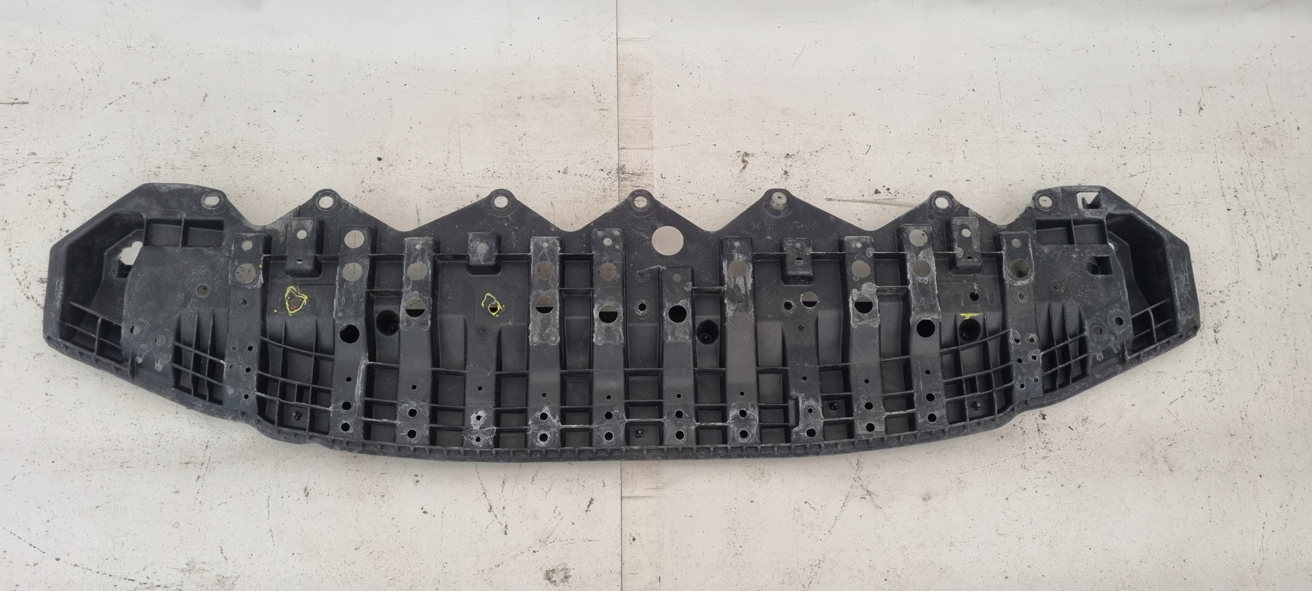 52618-0D040 - TOYOTA YARIS III 3 ЗАЩИТНАЯ ПЛАСТИНА ПЕРЕДНЕГО БАМПЕРА