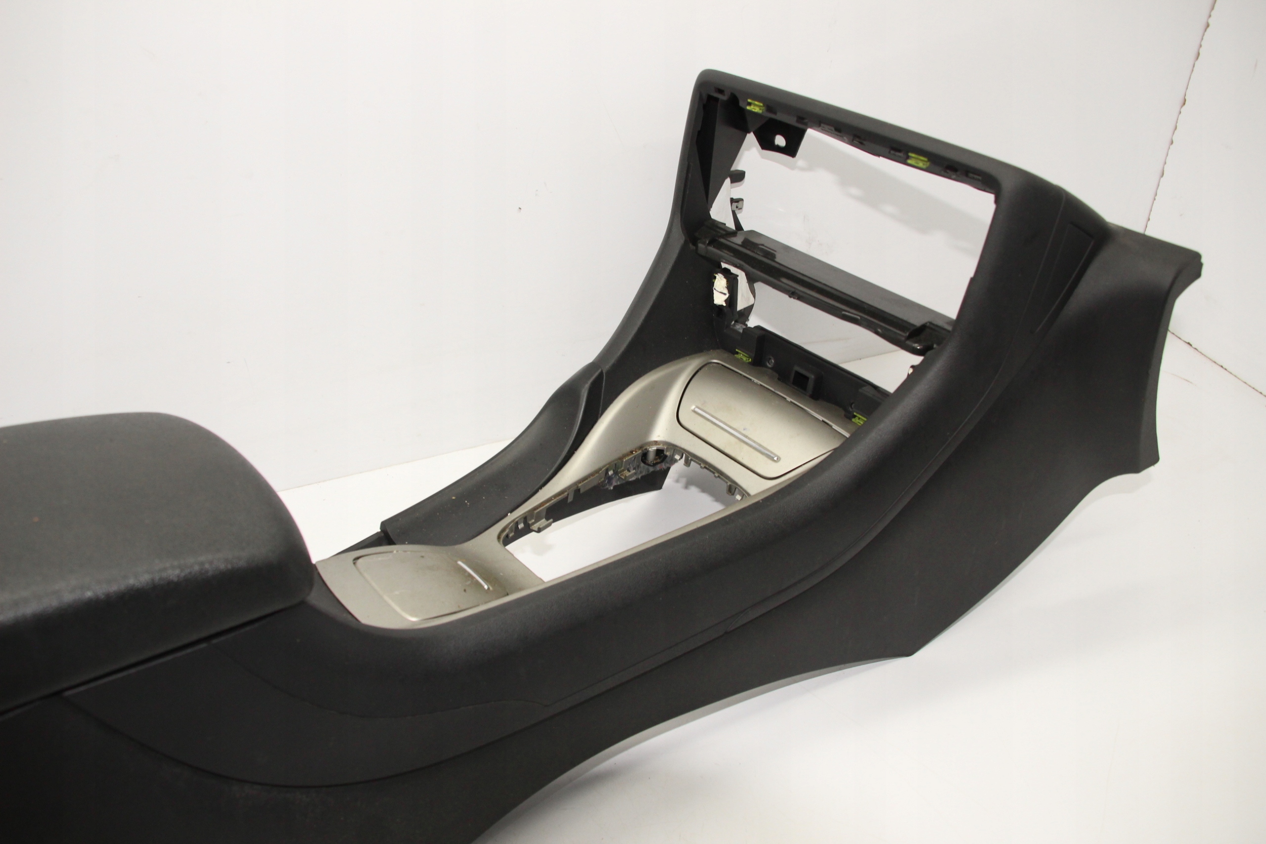 тунель середина подлокотник CITROEN C5 III X7 08-