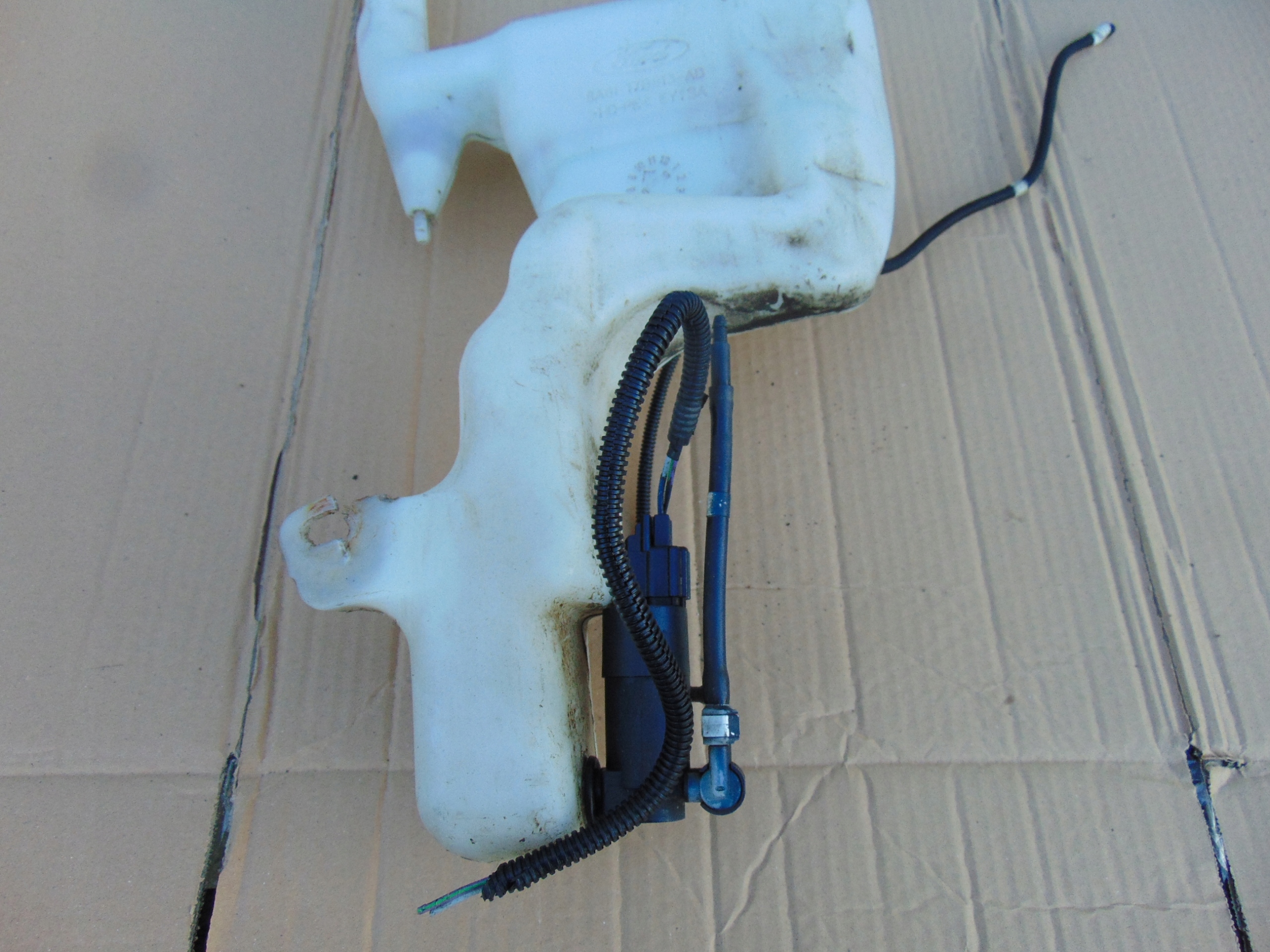 washer fluid tank FORD FIESTA MK7 B-MAX