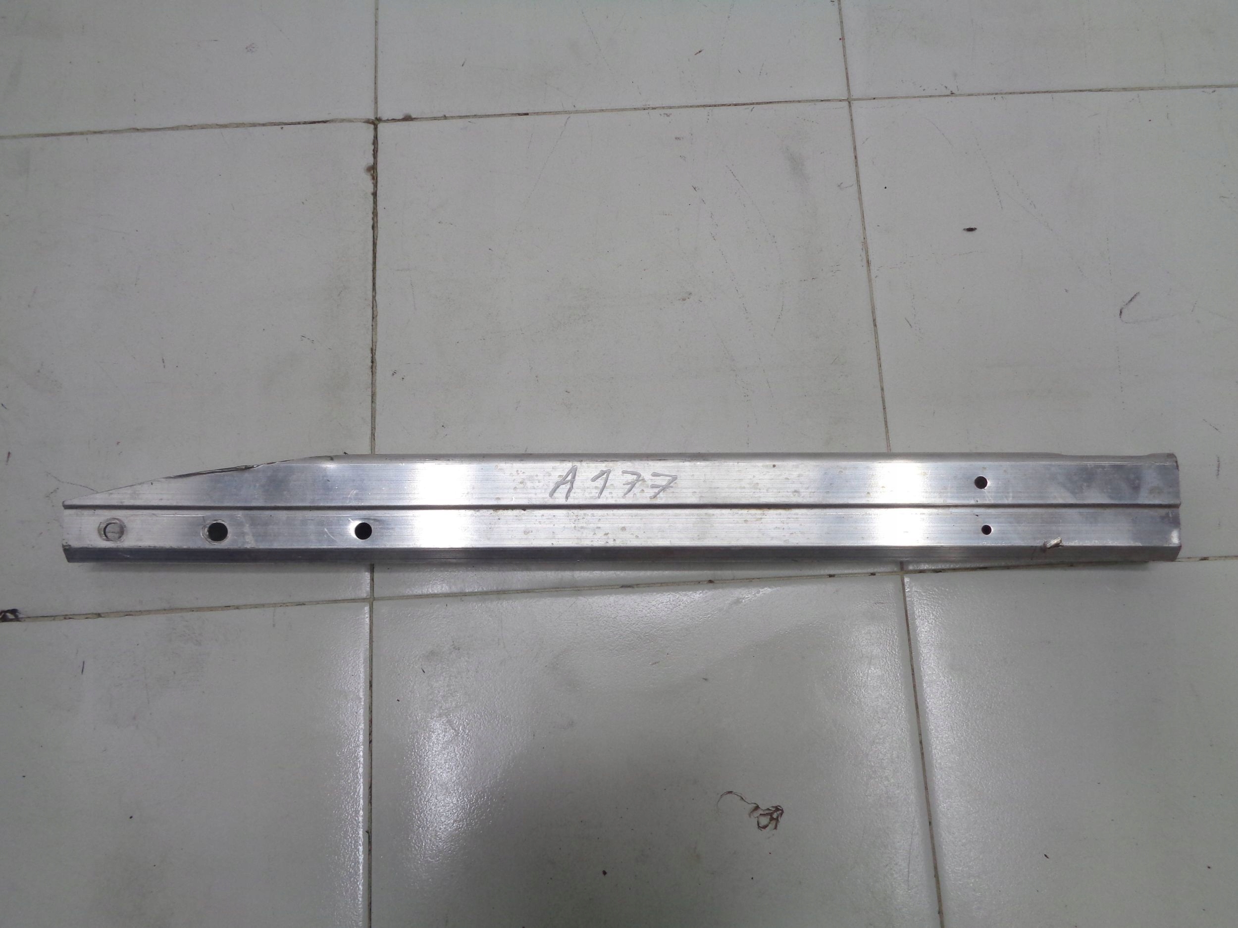 MERCEDES AKLASA W177 beam tip bumper support front 18R