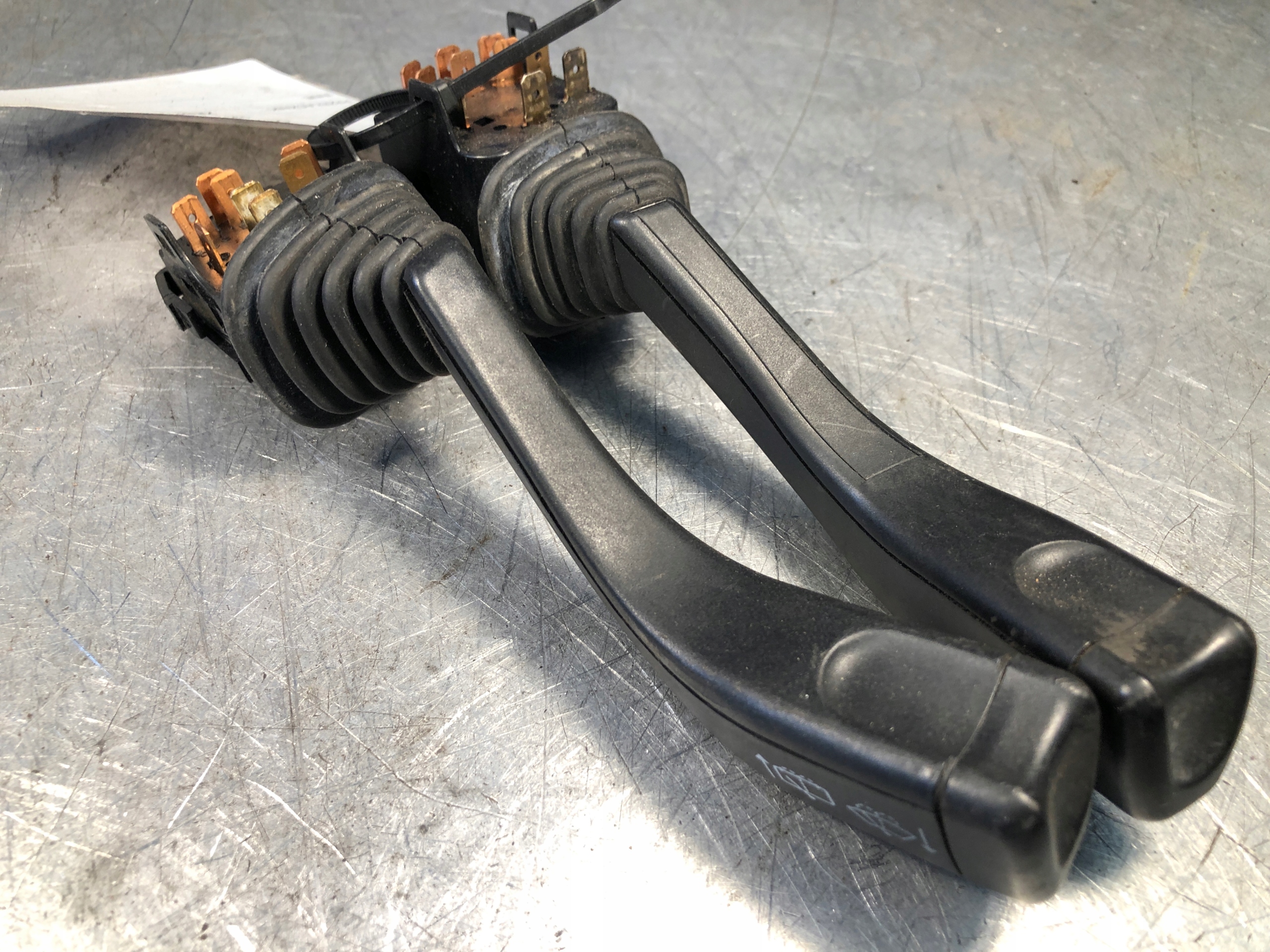 DEVIO LUCI TERGICRISTALLO TERGI OPEL OMEGA A 90228194