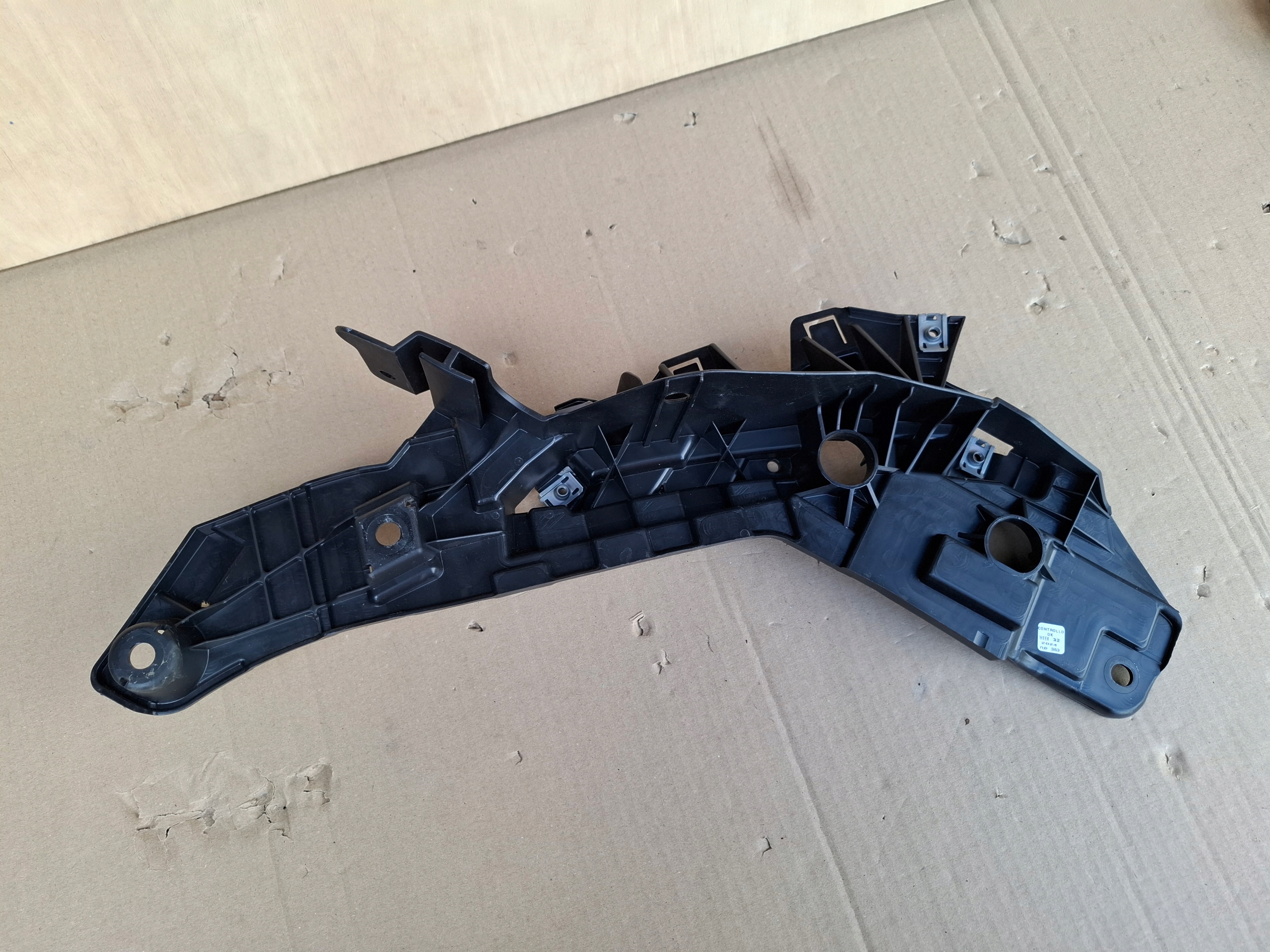 bumper bracket console REFLEKTORA front right OPEL MOVANO C 2024r