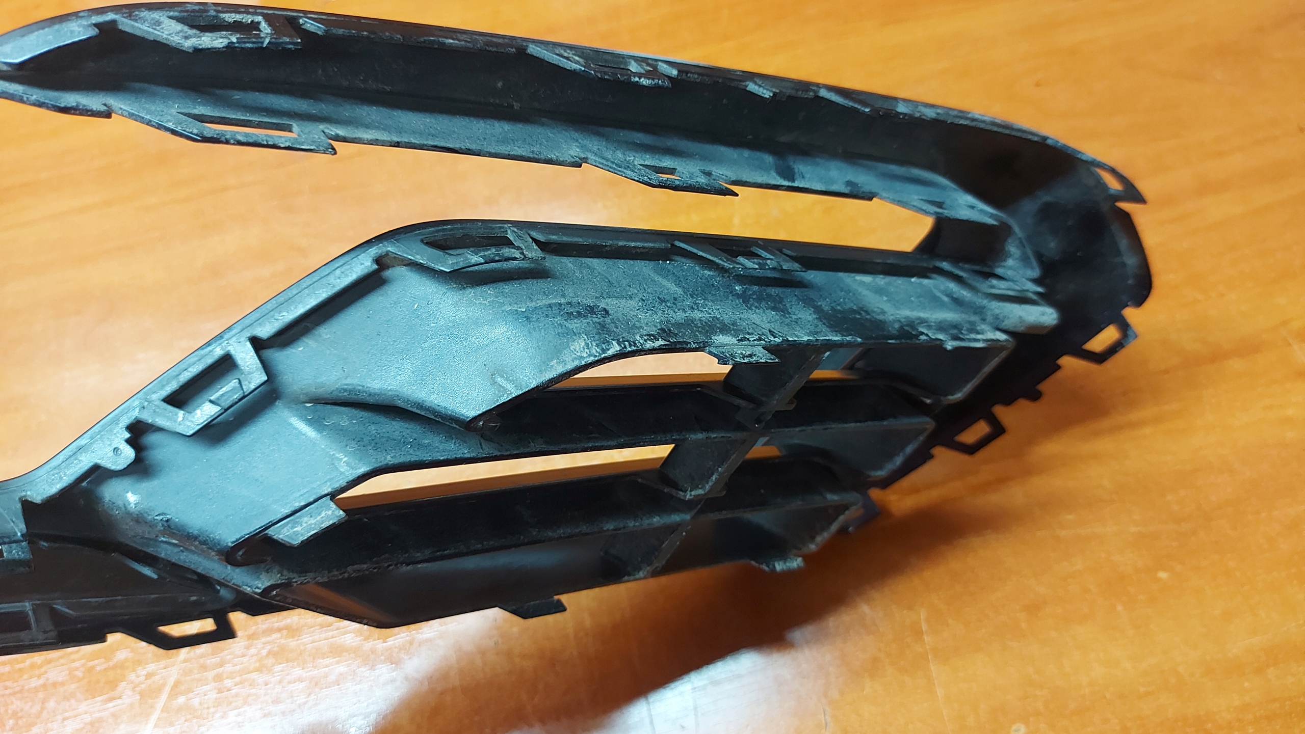 moulding grid frame of a bumper left left front front VW ARTEON R-LINE 17