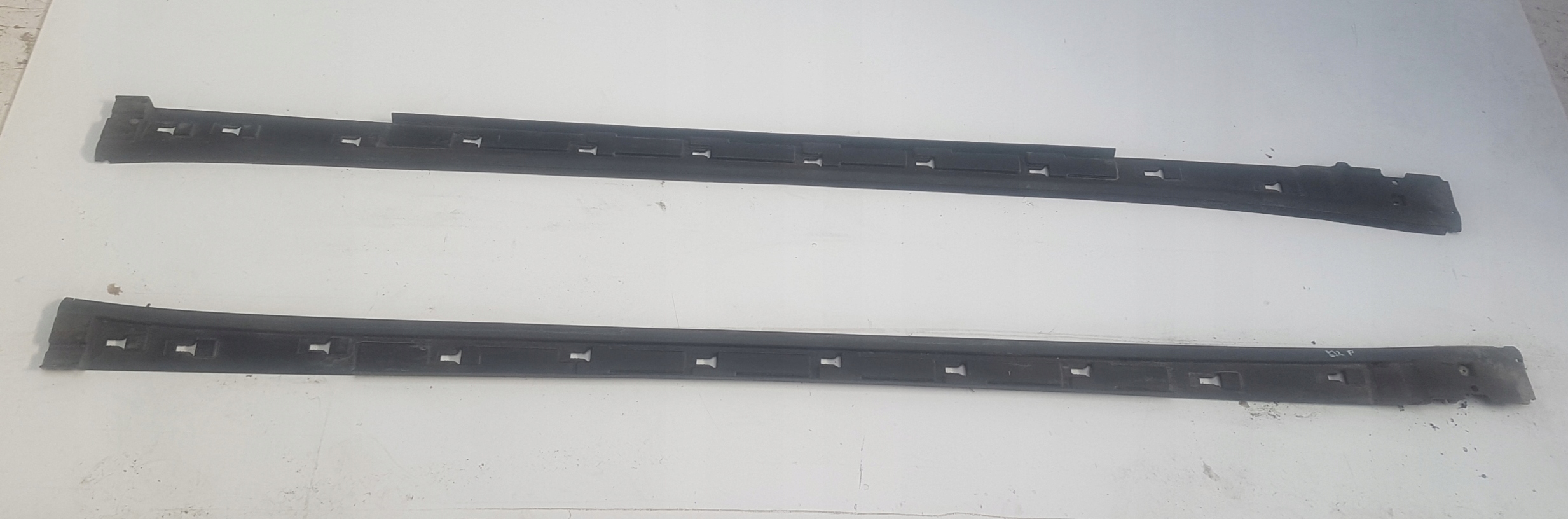 заглушка крыша mazda 2