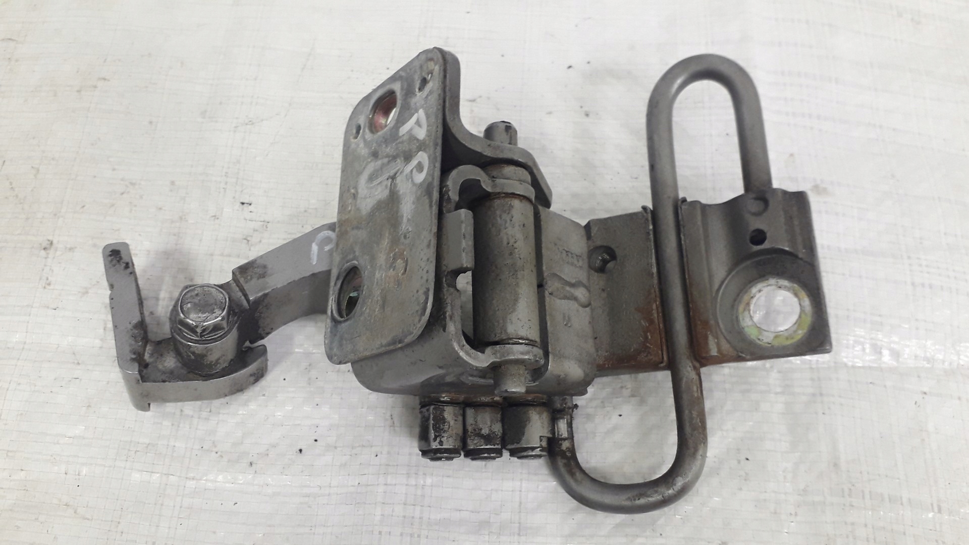 петля Двери vw Golf 4 IV версия LD7U LW5Z