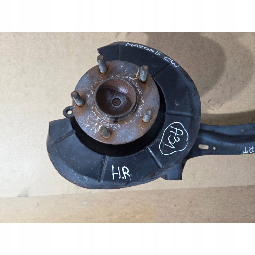 Mazda 5 CW swing rear right (A31)
