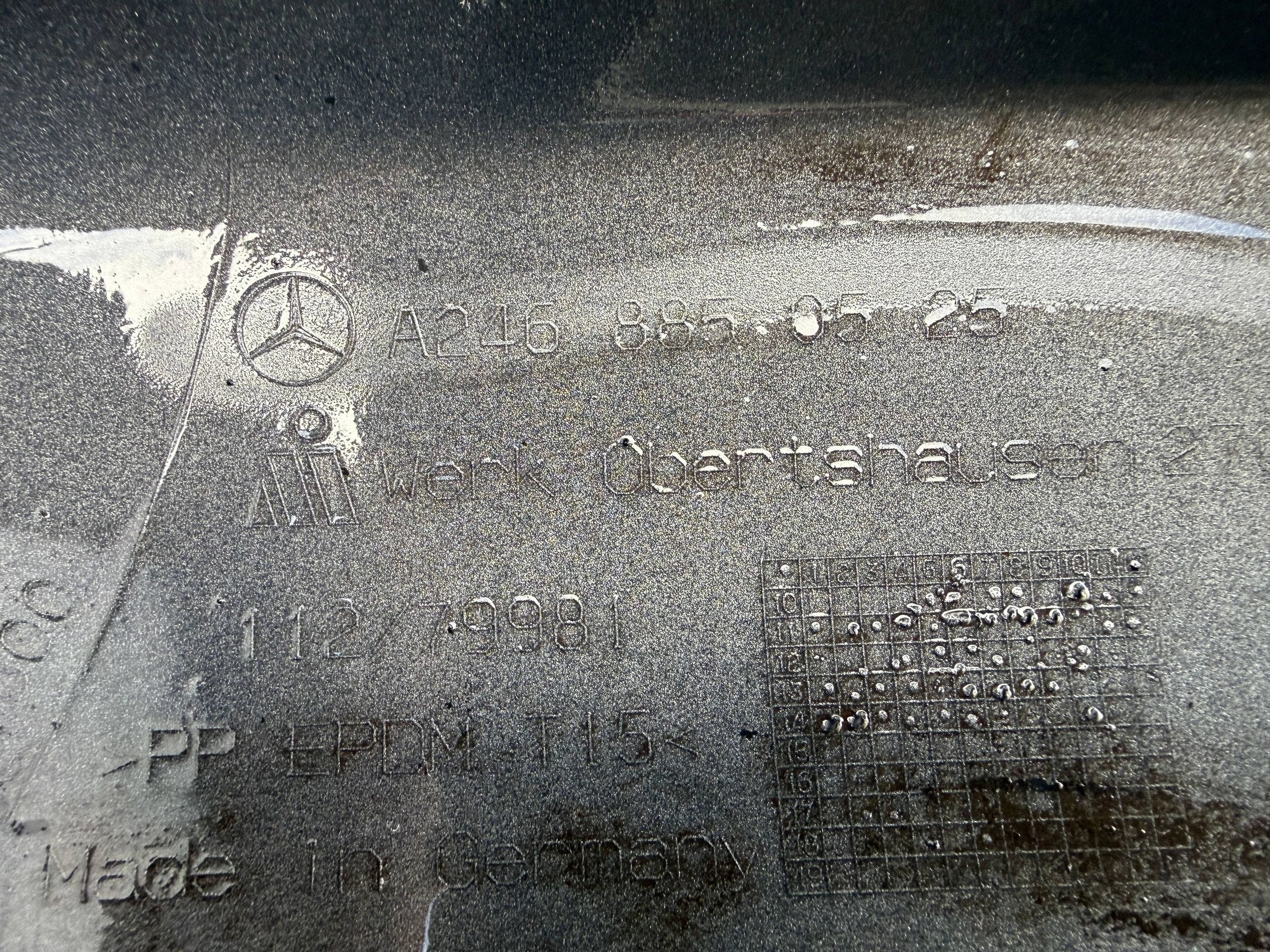 Mercedes B 246 11- lökhárító eleje első