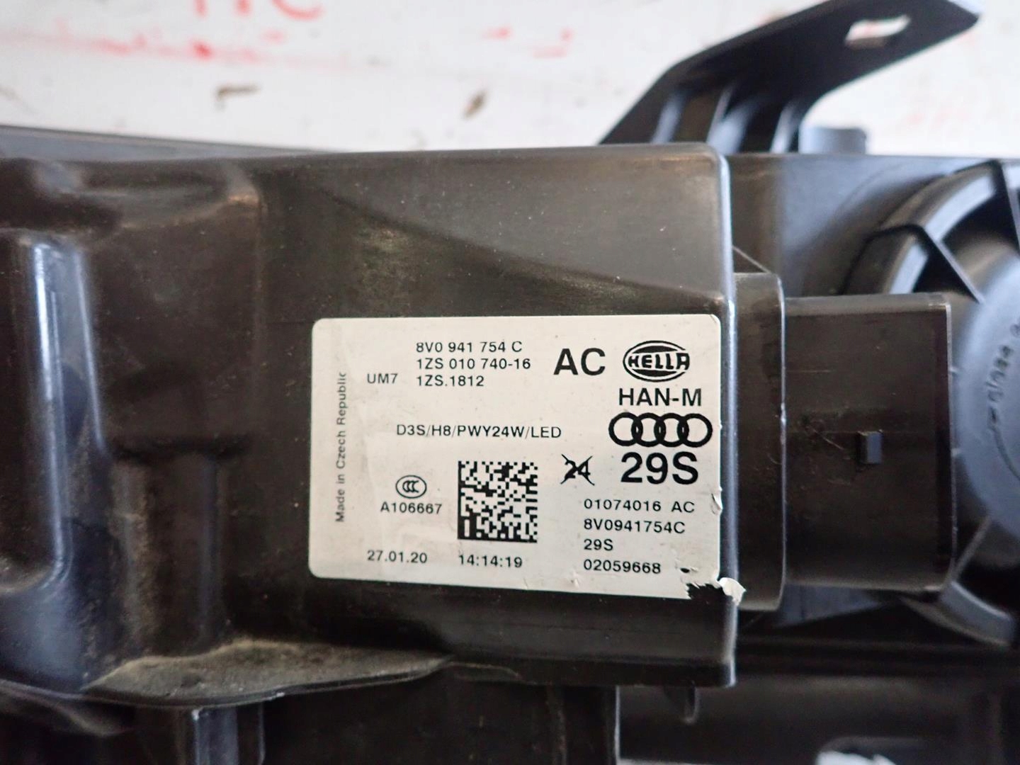 light front front right AUDI A3 2012- BI-XENON SKR 8V0941754C