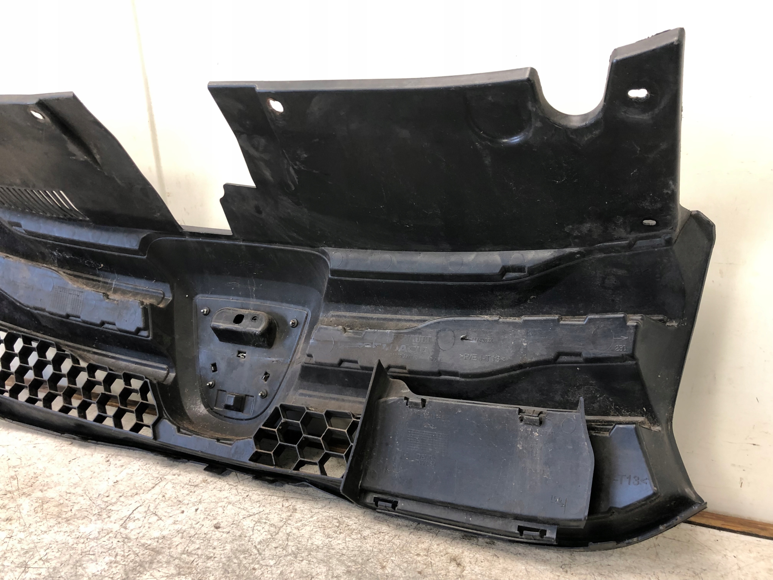 Grill Grill DACIA SANDERO II 623103971R