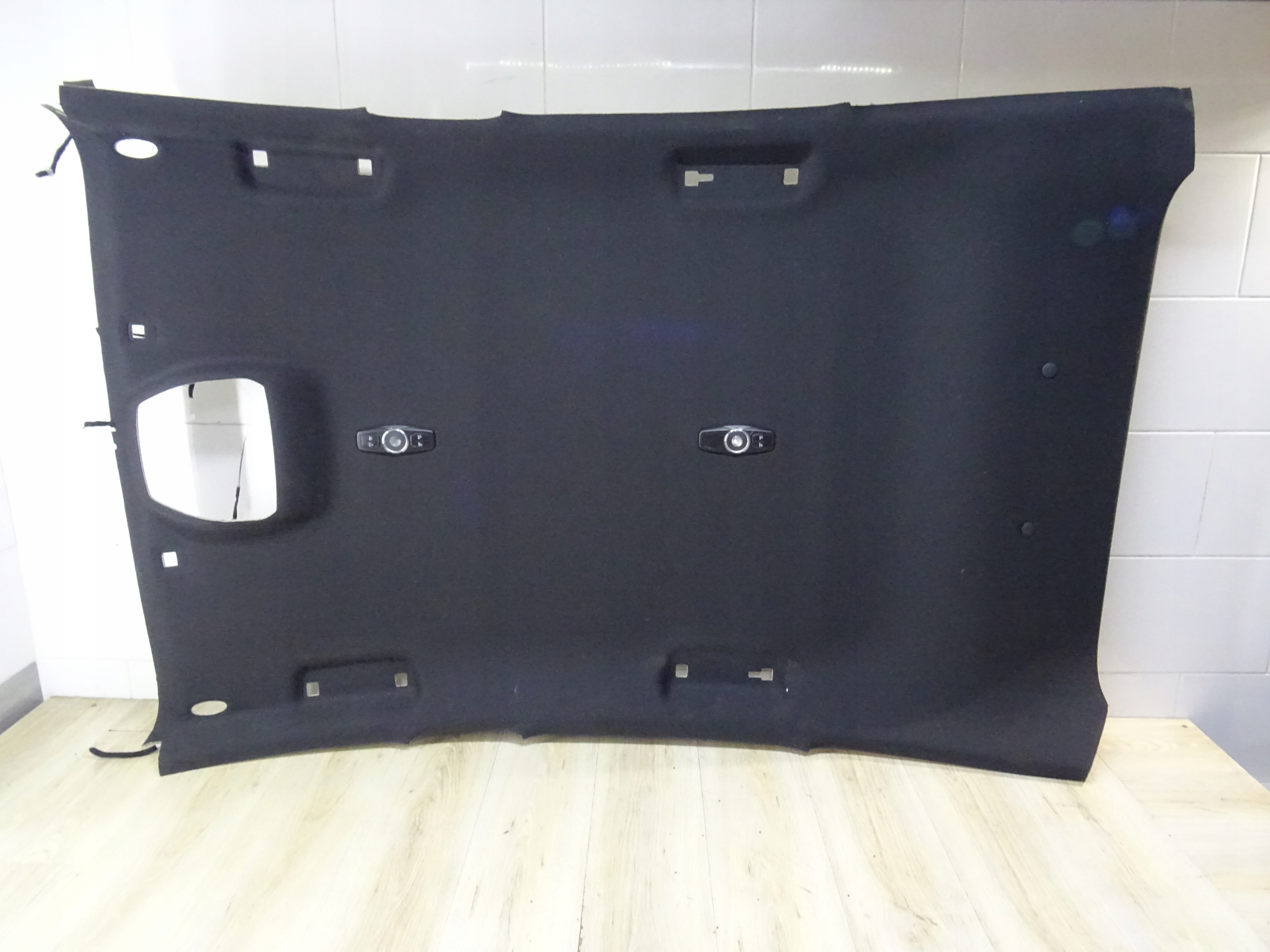 FORD FOCUS MK3 ST PODSUFITKA PODSUFITÓWKA CZARNA