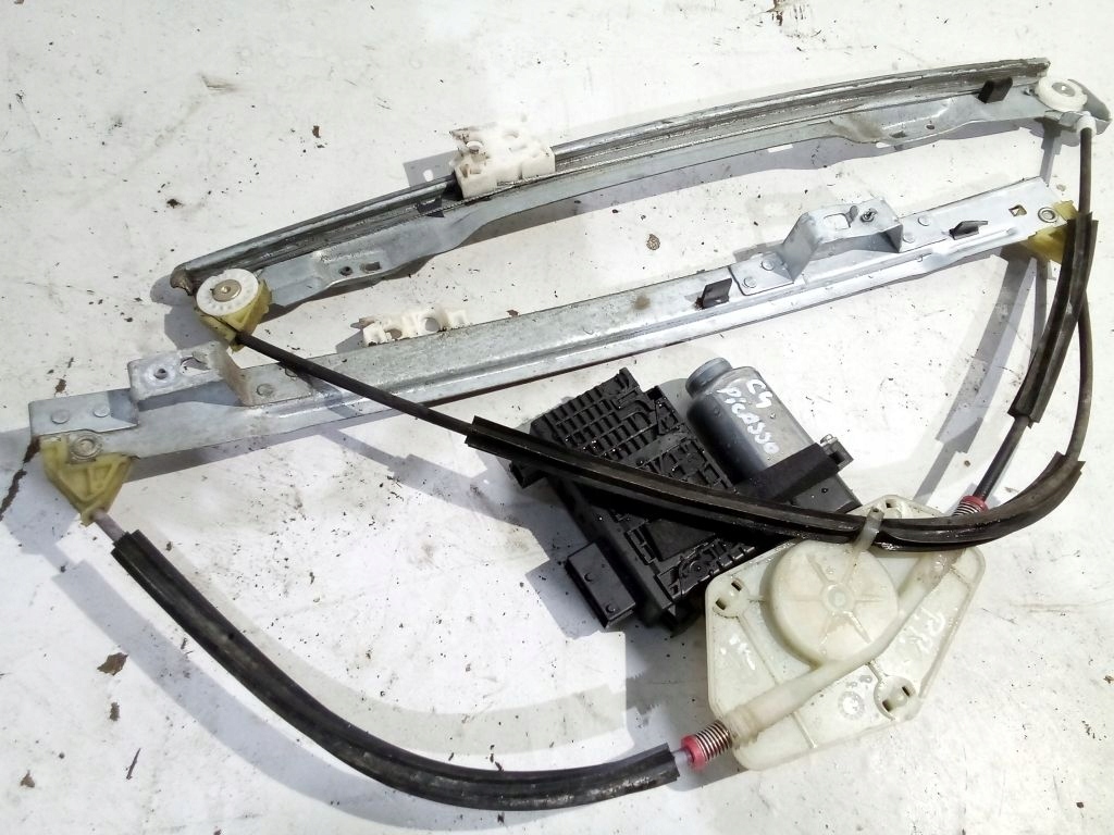 Citroen C4 Picasso and window regulator right front
