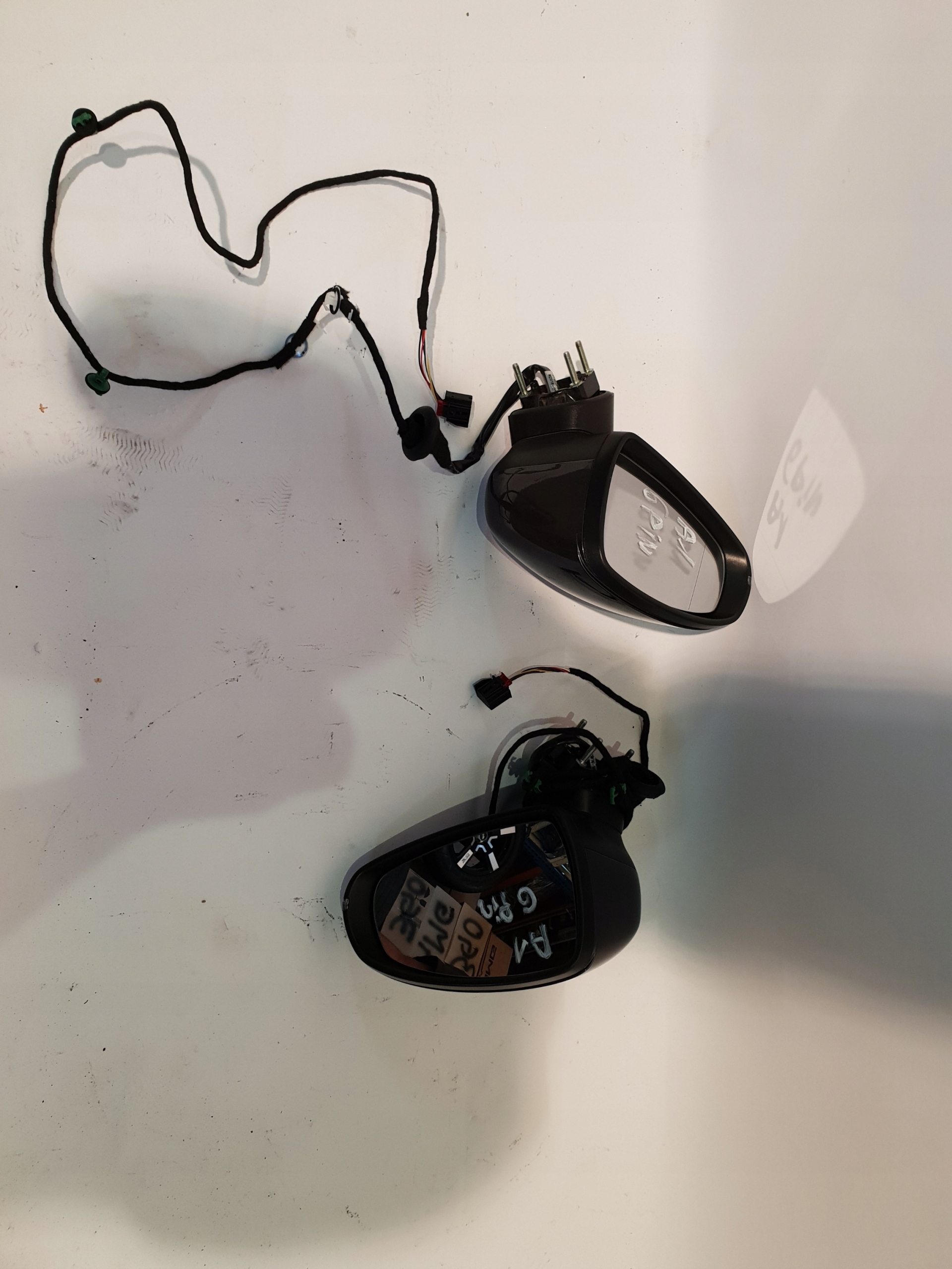 LUSTERKO PRAWE AUDI A1 8X EUROPA 6PIN