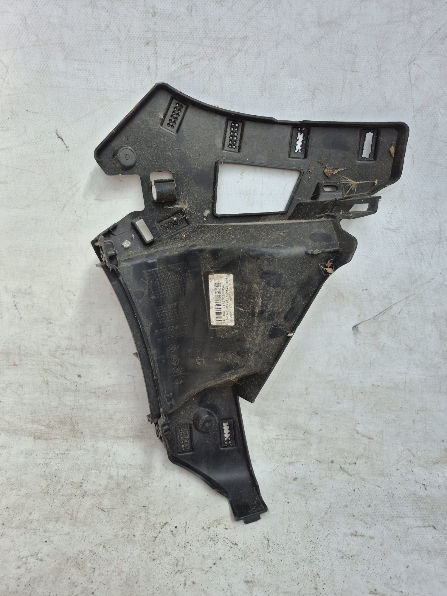 RENAULT CLIO 5 V 19- bumper bracket front left 620431589R