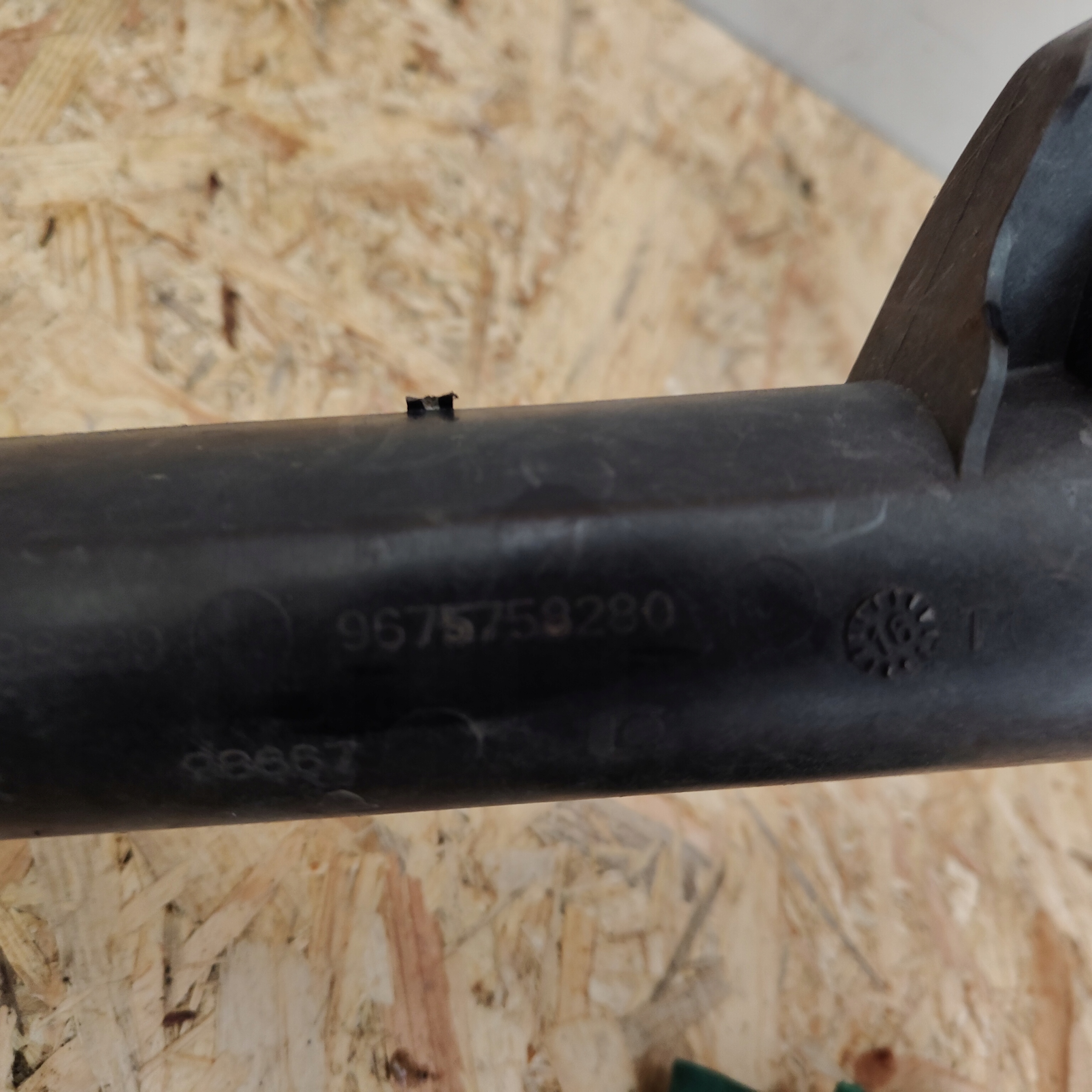 cső, csővezeték intercooler levegö PSA 9675758280