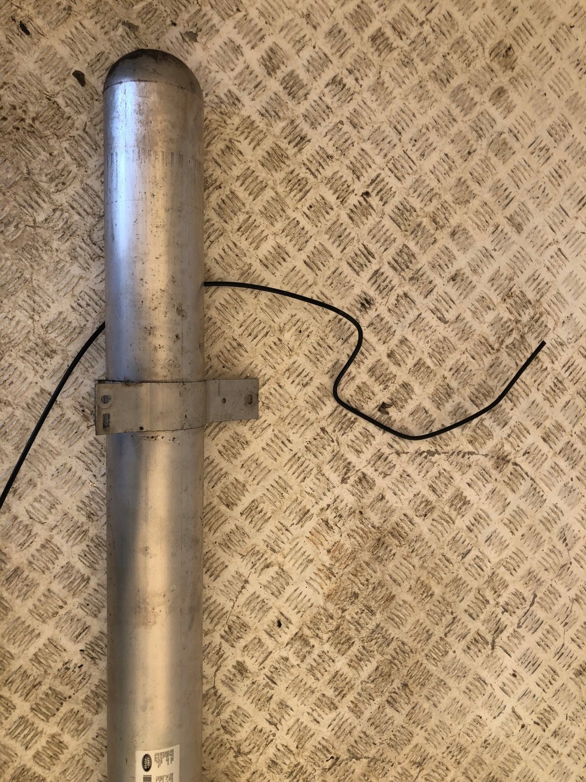 RANGE ROVER SPORT L494 ZBIORNIK POWIETRZA Numer katalogowy części DPLA-5B709-BA