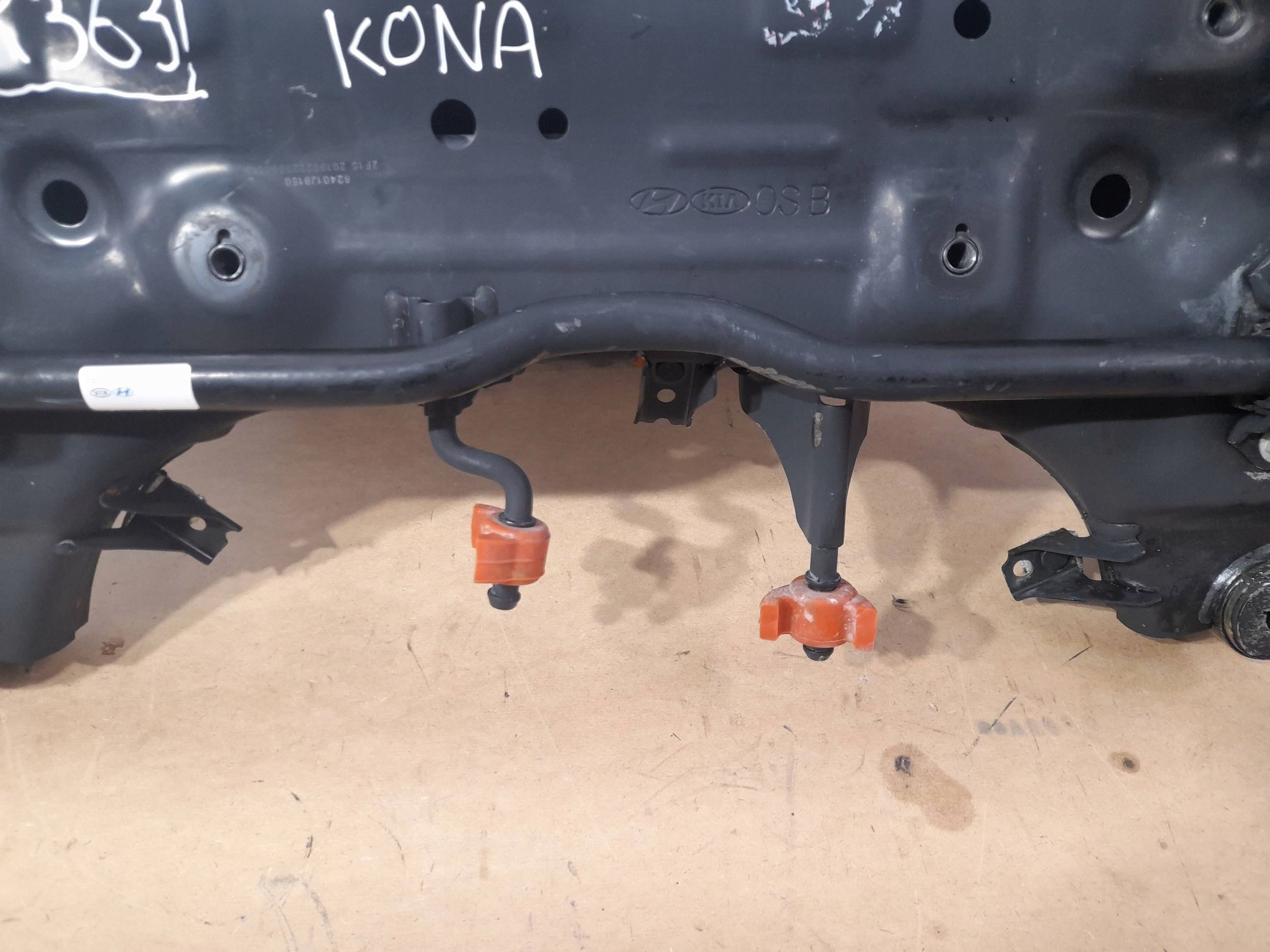 Hyundai Kona and axle beam front (K363)