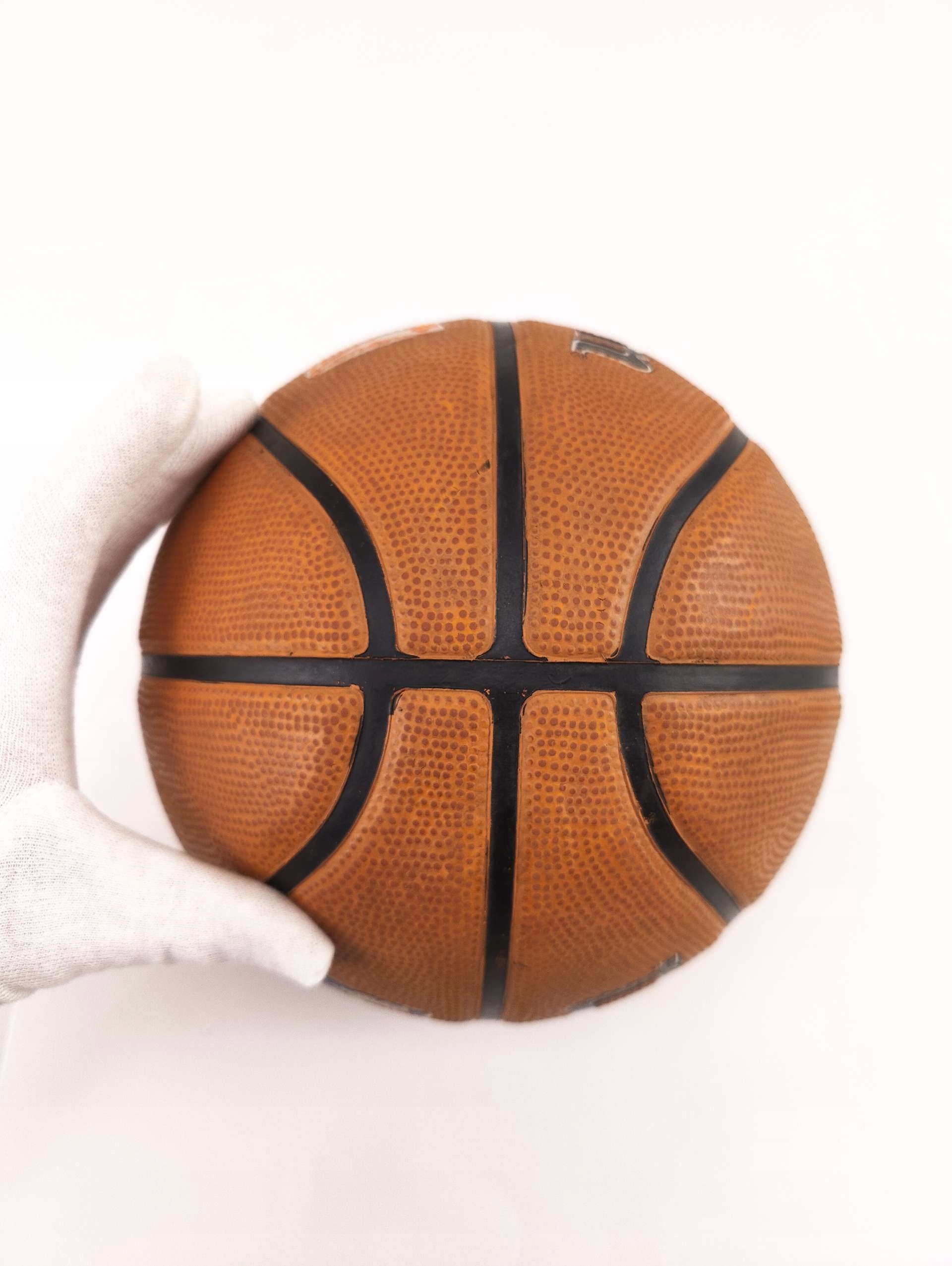 Piłka do koszykówki Wilson NBA jr. NBA FAM r. 5 Model NBA jr. NBA FAM