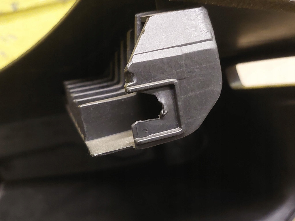 FORD MONDEO MK4 bracket holder ROLETY right rear part 7S71A46808